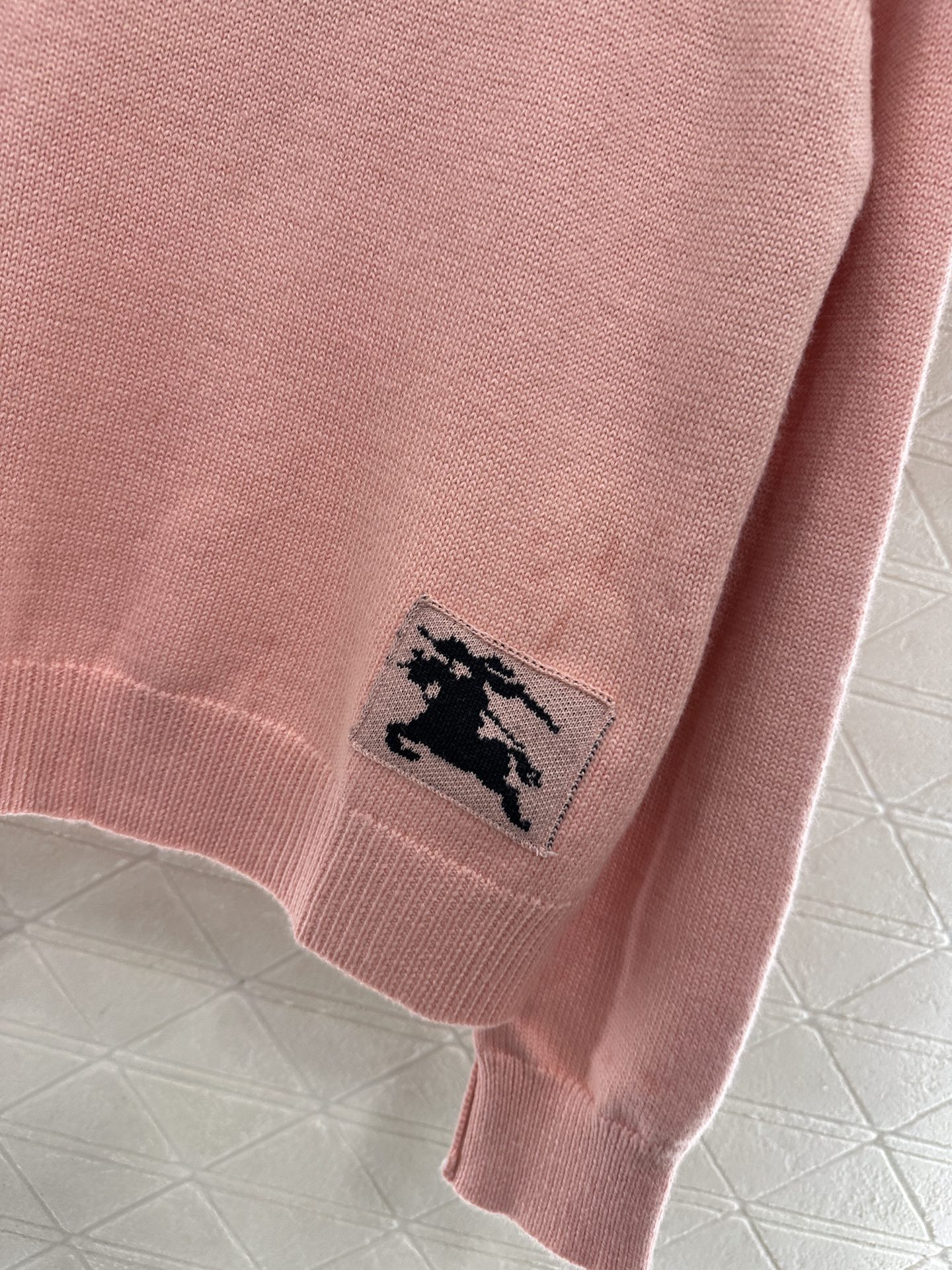 ♥BBR*♥2025新品上架 套头战马针织长袖定制YB羊毛纱线织造，质感高级，舒适柔软，圆领套头毛衣剪裁