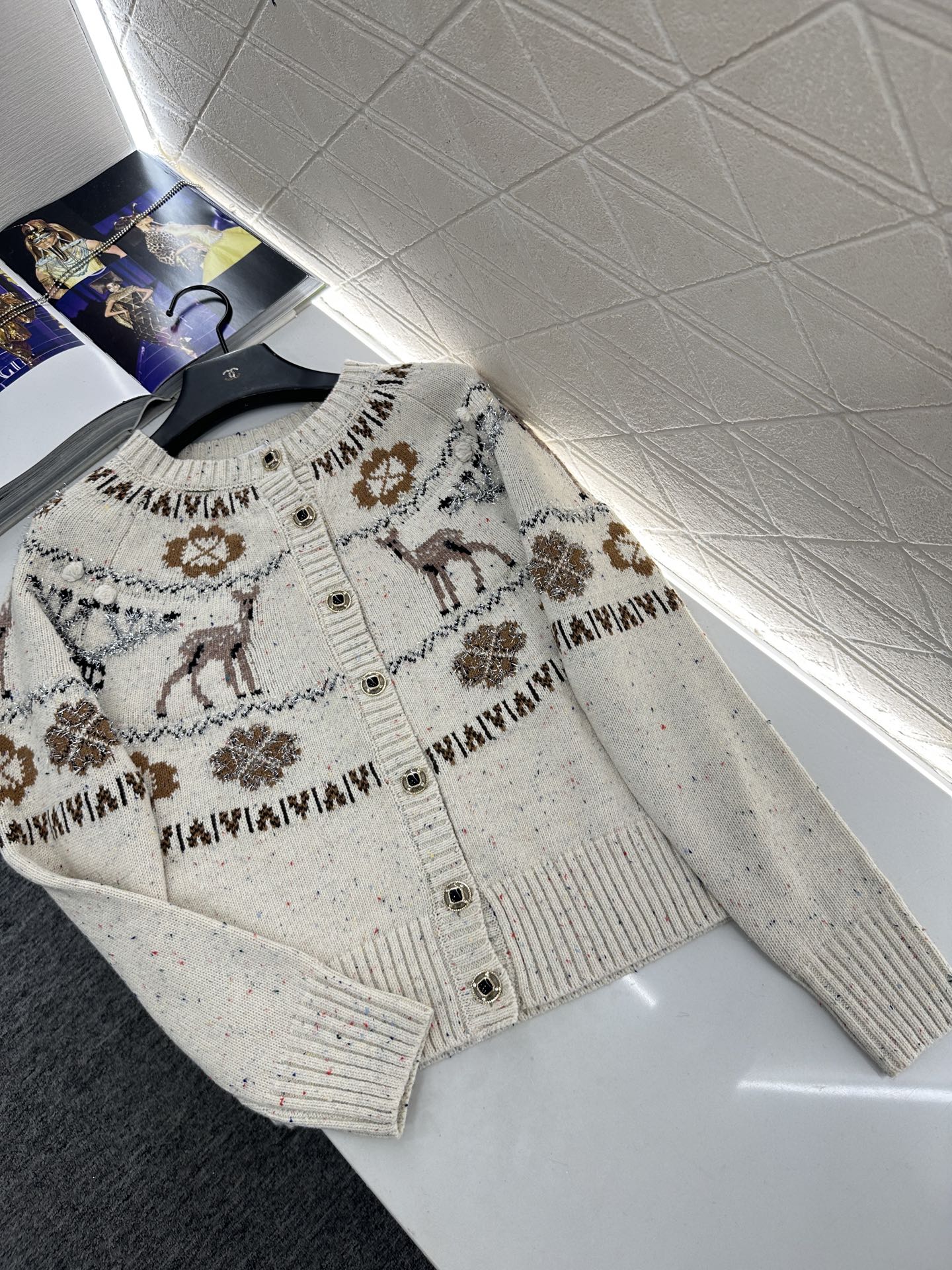 ♥Chane*♥2025新品上架 重工钩花圆领针织开衫25coco圣诞🧑‍🎄滑雪🎿系列#定制YB羊绒针织