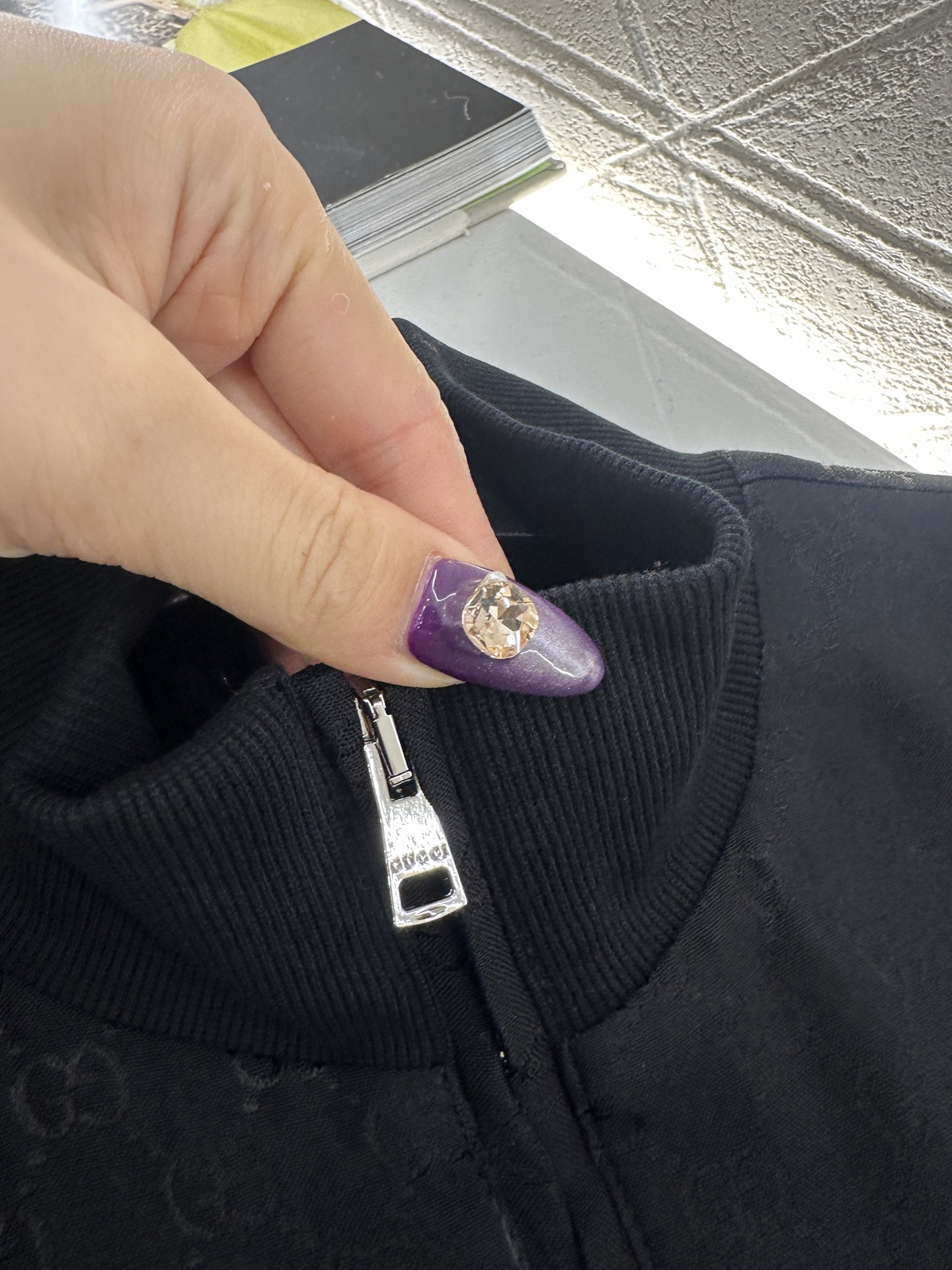 ♥Gucc*♥2025新品上架 提花夹克外套长裤套装定制YB进口提花材质，质感高级，舒适有型，夹克式拉链