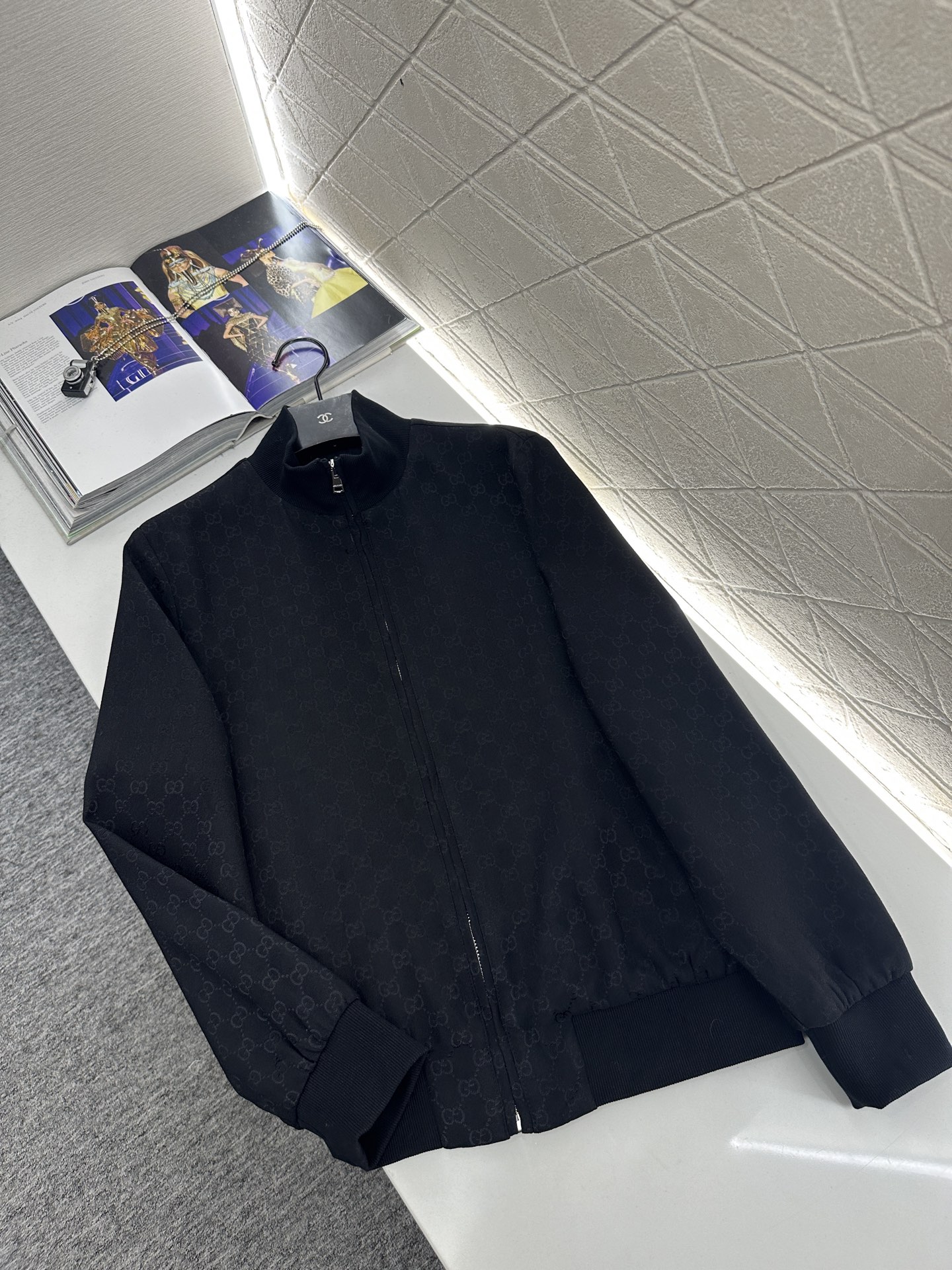 ♥Gucc*♥2025新品上架 提花夹克外套长裤套装定制YB进口提花材质，质感高级，舒适有型，夹克式拉链