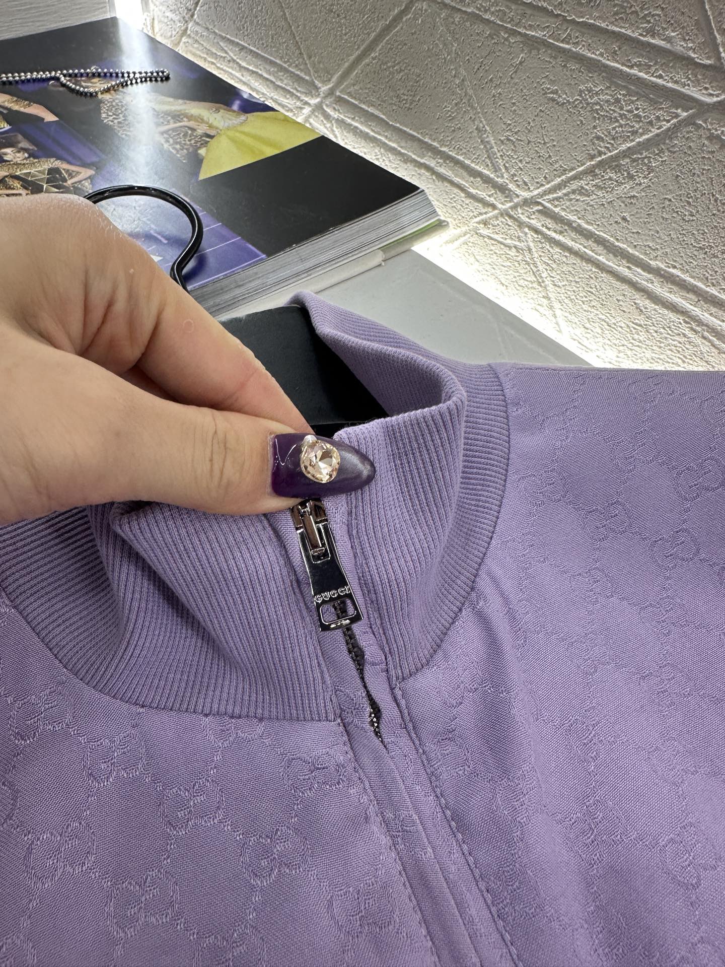 ♥Gucc*♥2025新品上架 提花夹克外套长裤套装定制YB进口提花材质，质感高级，舒适有型，夹克式拉链