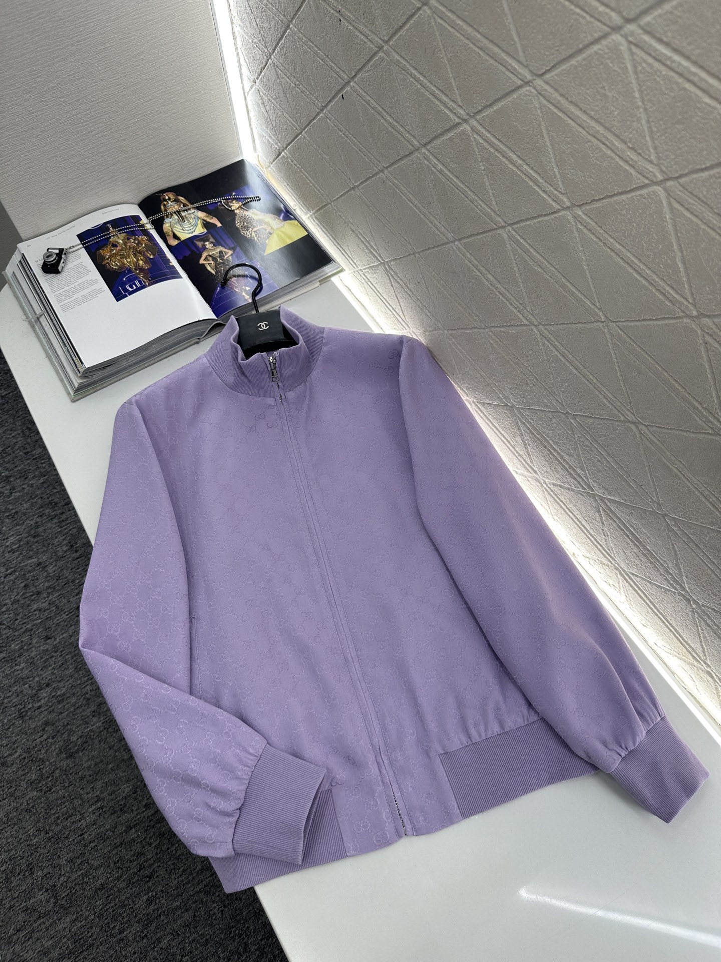 ♥Gucc*♥2025新品上架 提花夹克外套长裤套装定制YB进口提花材质，质感高级，舒适有型，夹克式拉链