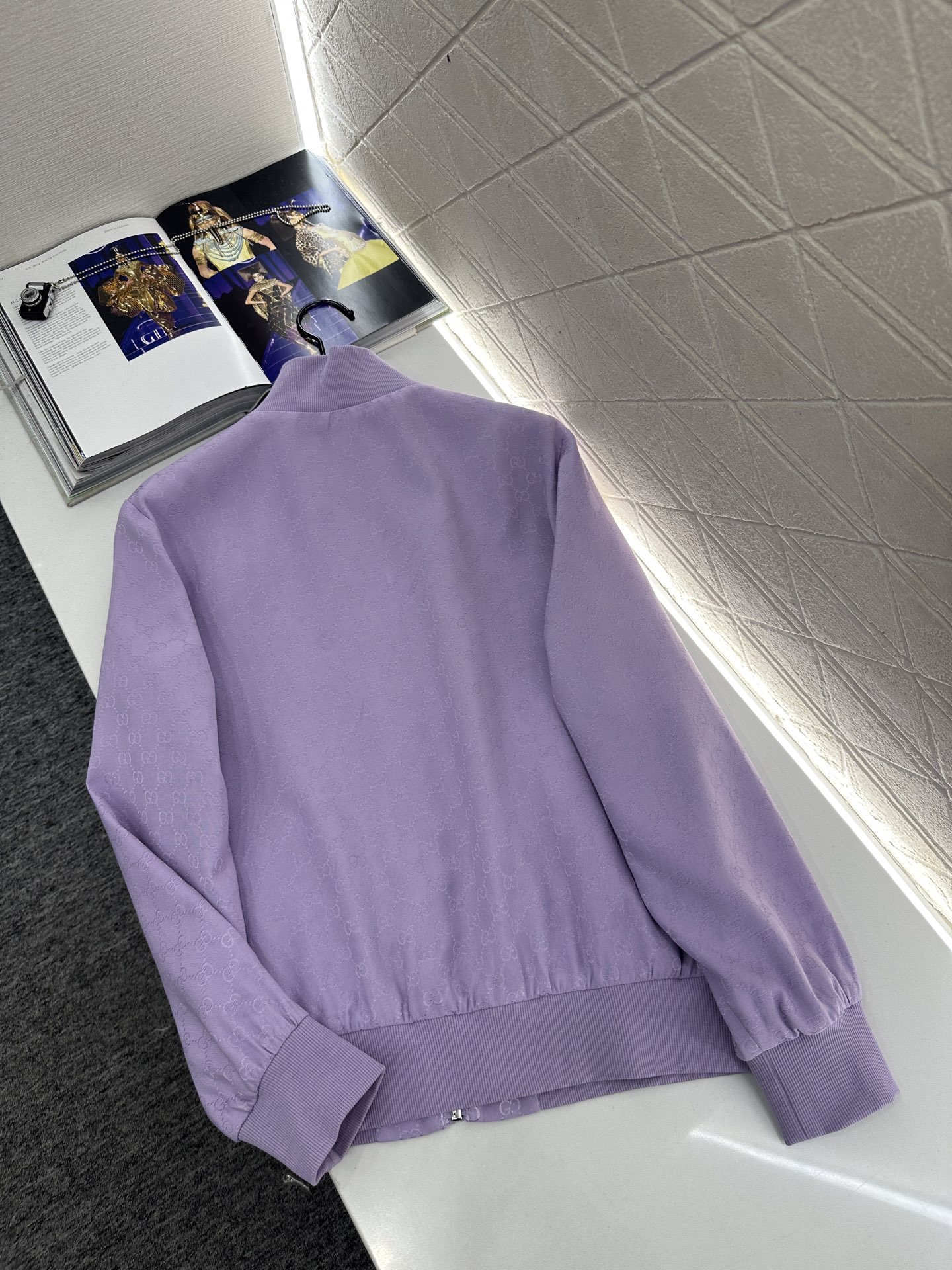 ♥Gucc*♥2025新品上架 提花夹克外套长裤套装定制YB进口提花材质，质感高级，舒适有型，夹克式拉链