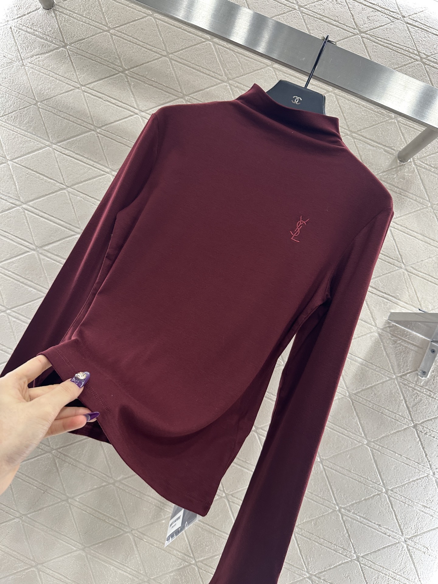 ♥Saint Lauren*♥2025新品上架 修身字母高领打底衫定制YB羊毛材质，质感舒适，弹力十足，