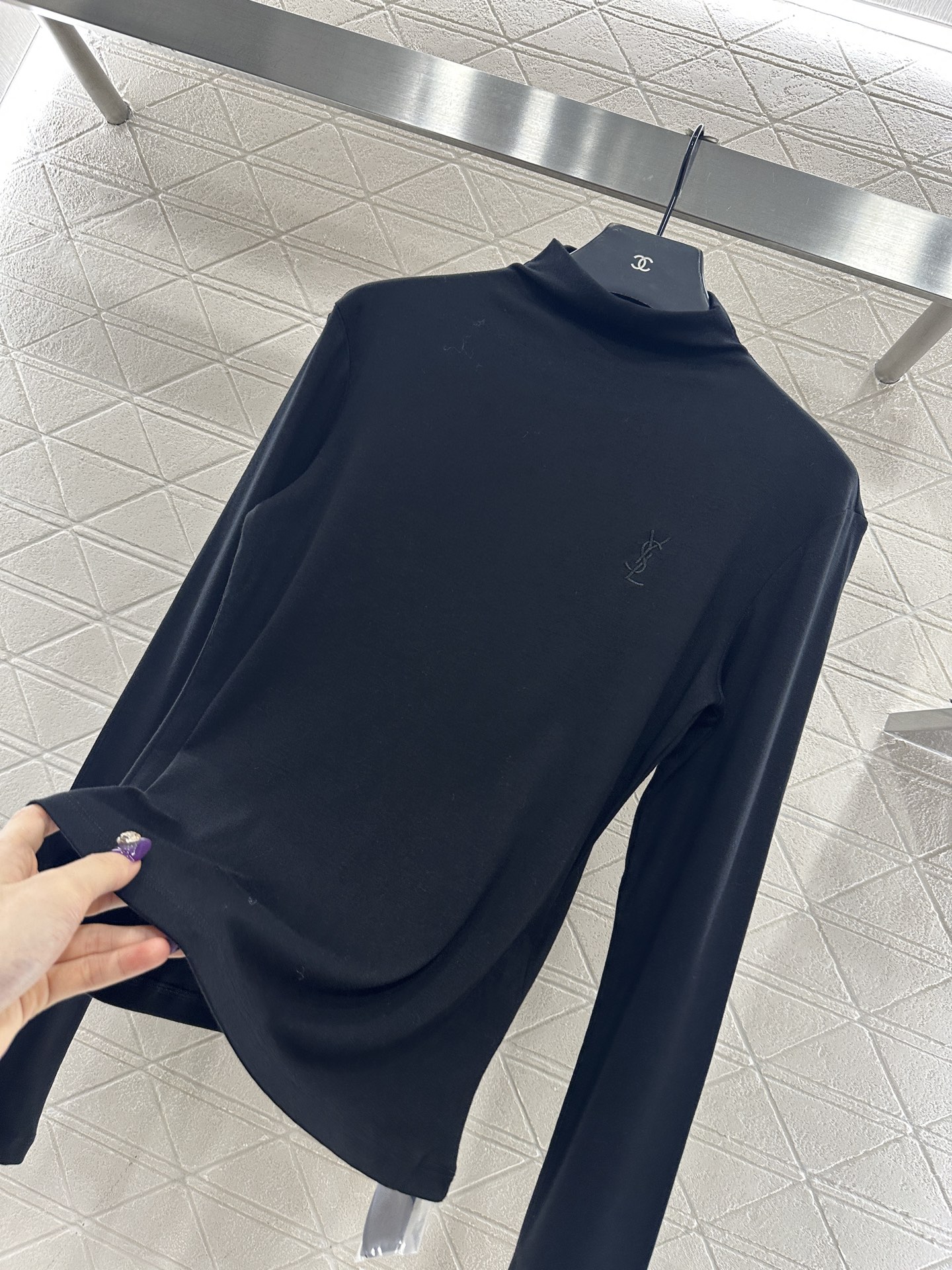 ♥Saint Lauren*♥2025新品上架 修身字母高领打底衫定制YB羊毛材质，质感舒适，弹力十足，