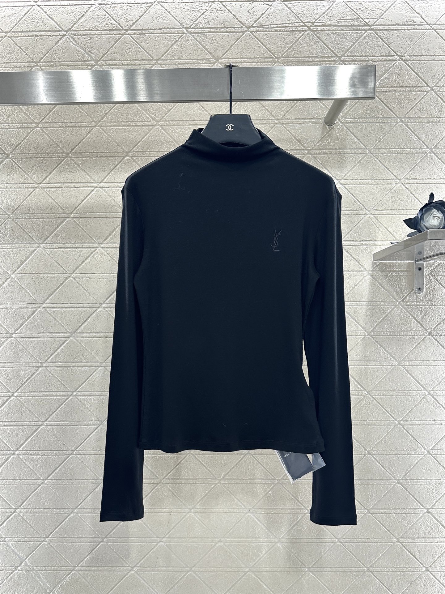 ♥Saint Lauren*♥2025新品上架 修身字母高领打底衫定制YB羊毛材质，质感舒适，弹力十足，
