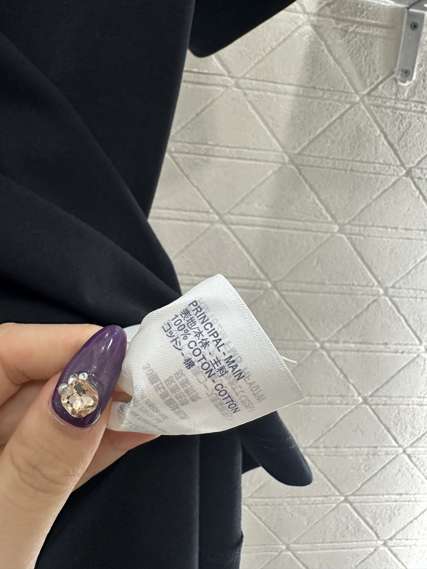 ♥Louis Vuitto*♥2025新品上架 熨烫铆钉短袖𝑇𝑒𝑒定制YB原生全棉材质，透气舒适，质感十