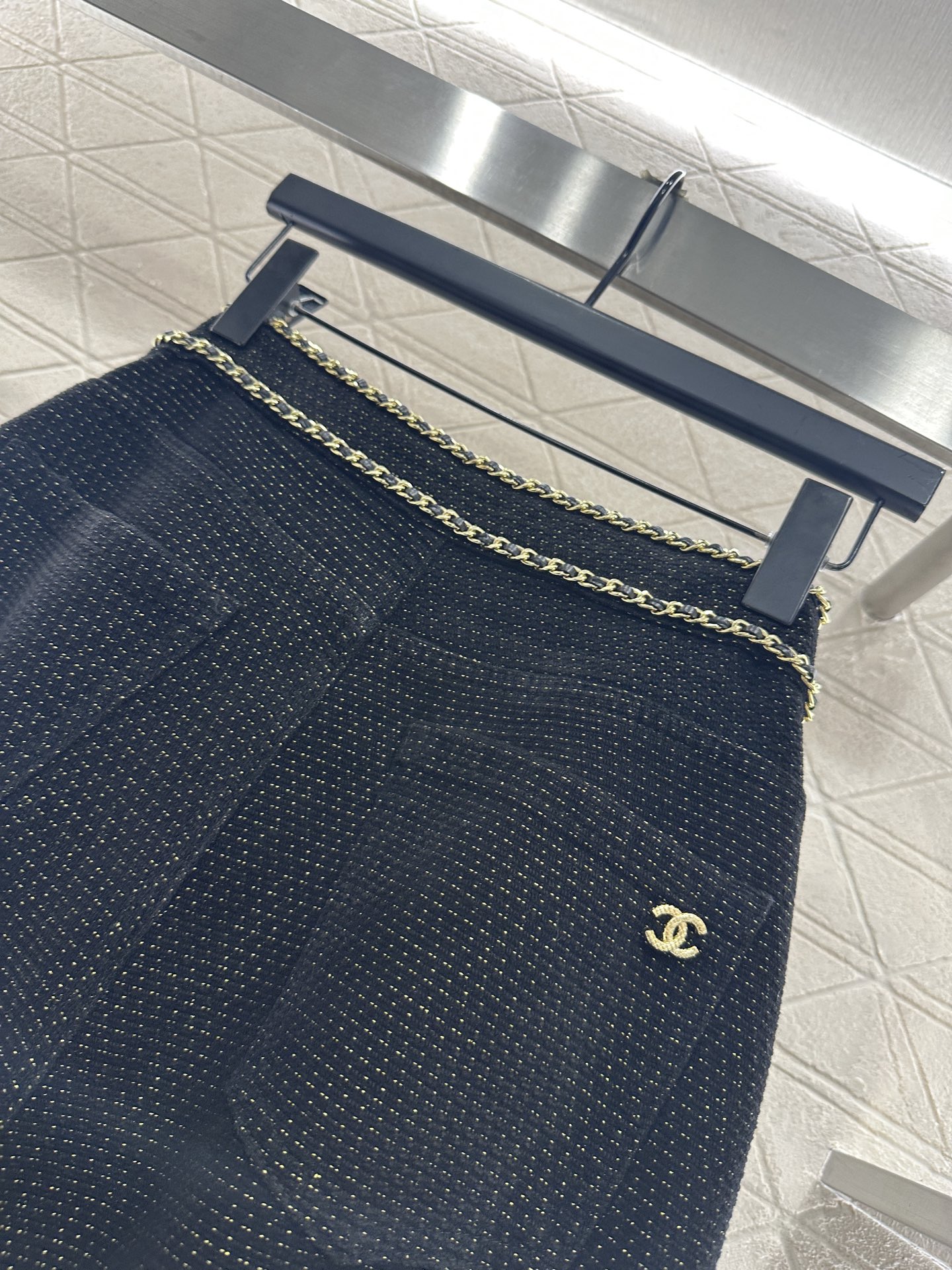 ♥Chane*♥2025新品上架 腰带链条阔腿长裤定制YB进口粗纺毛呢材质，肌理明显，高级时尚，高腰阔腿