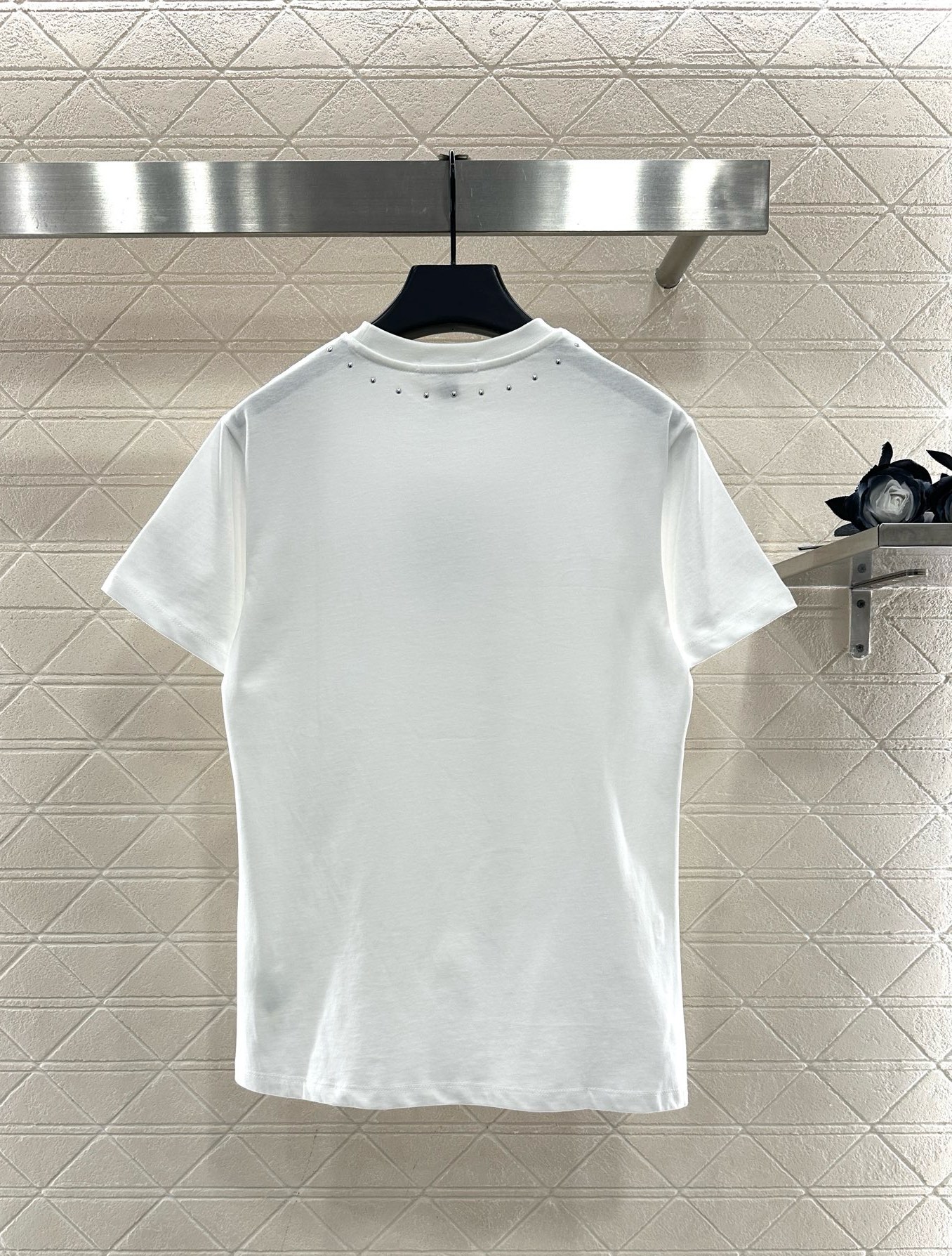 ♥Louis Vuitto*♥2025新品上架 熨烫铆钉短袖𝑇𝑒𝑒定制YB原生全棉材质，透气舒适，质感十