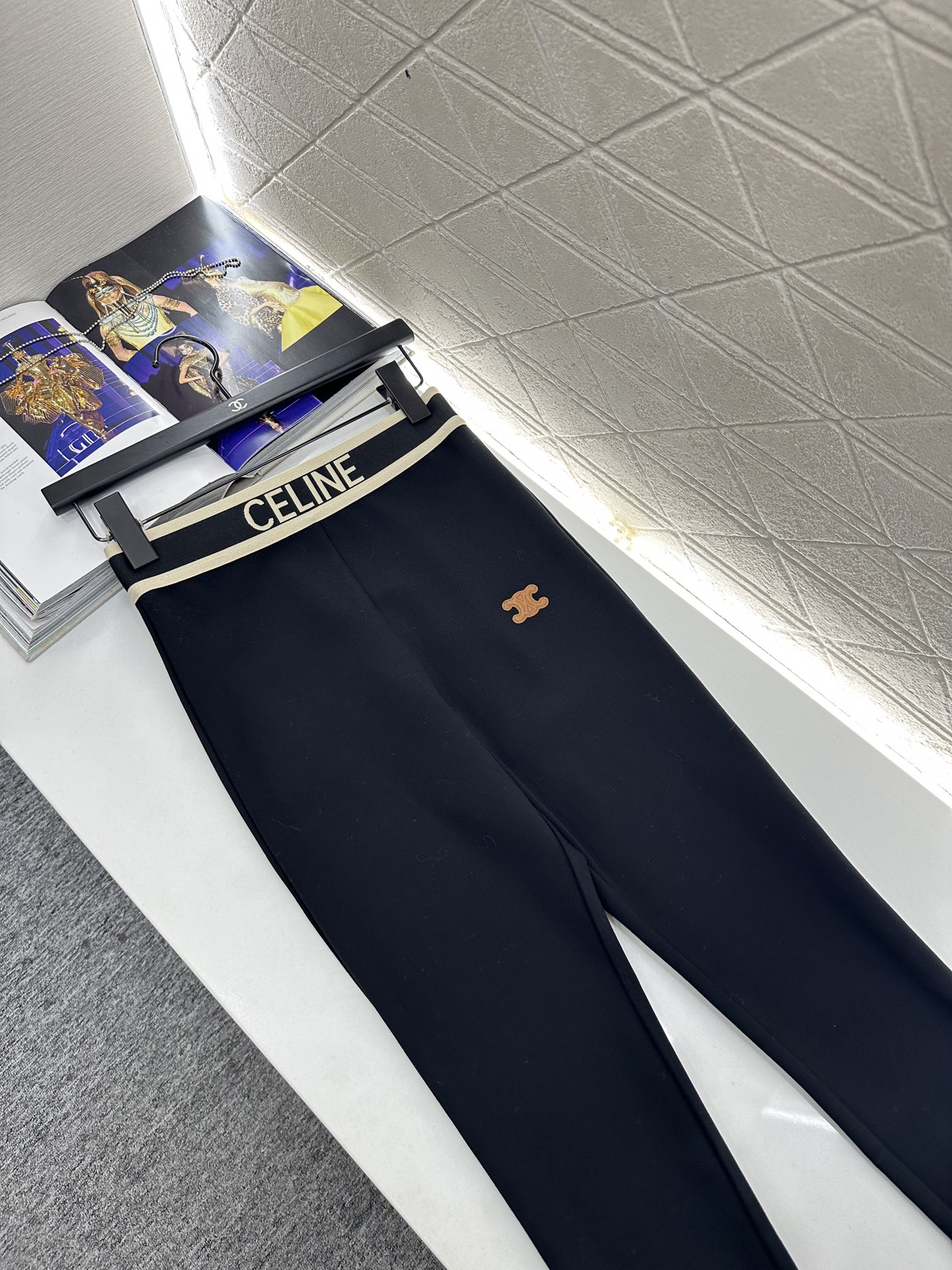 ♥Celin*♥2025新品上架 字母织带高弹打底裤定制YB进口高弹力材质，弹力舒适，打底裤版型，弹性十