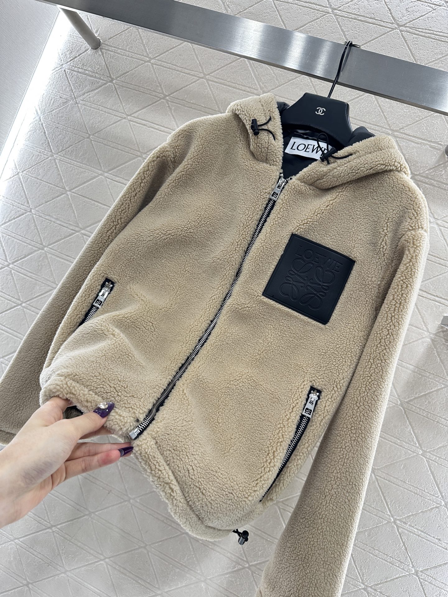 ♥Loew*♥2025新品上架 连帽泰迪羊羔毛外套定制YB泰迪羊羔毛材质，毛量充足，防风御寒，连帽拉链外