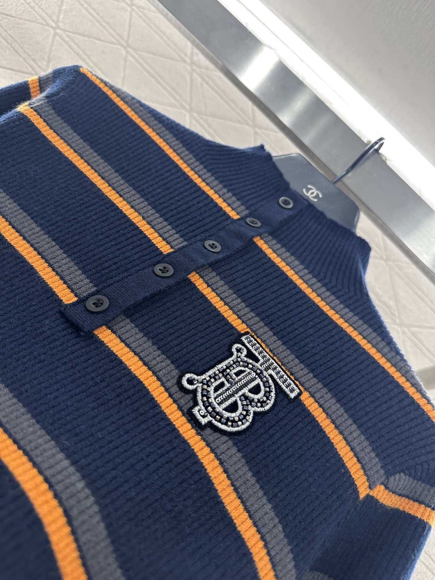 ♥BBR*♥2025新品上架 条纹针织套头毛衣定制YB丝毛纱线织造，质感高级，弹力舒适，小高领纽扣半开襟