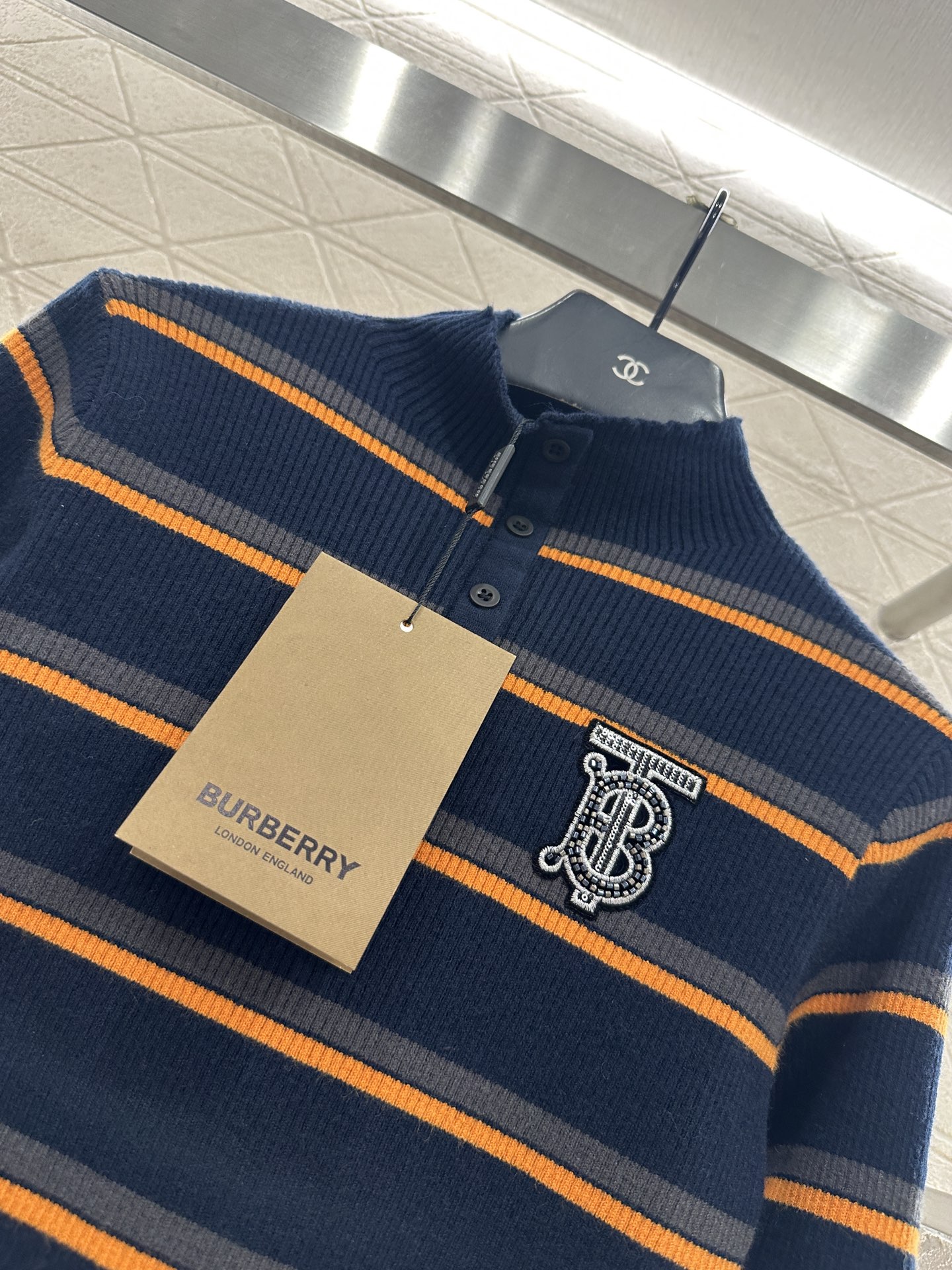 ♥BBR*♥2025新品上架 条纹针织套头毛衣定制YB丝毛纱线织造，质感高级，弹力舒适，小高领纽扣半开襟