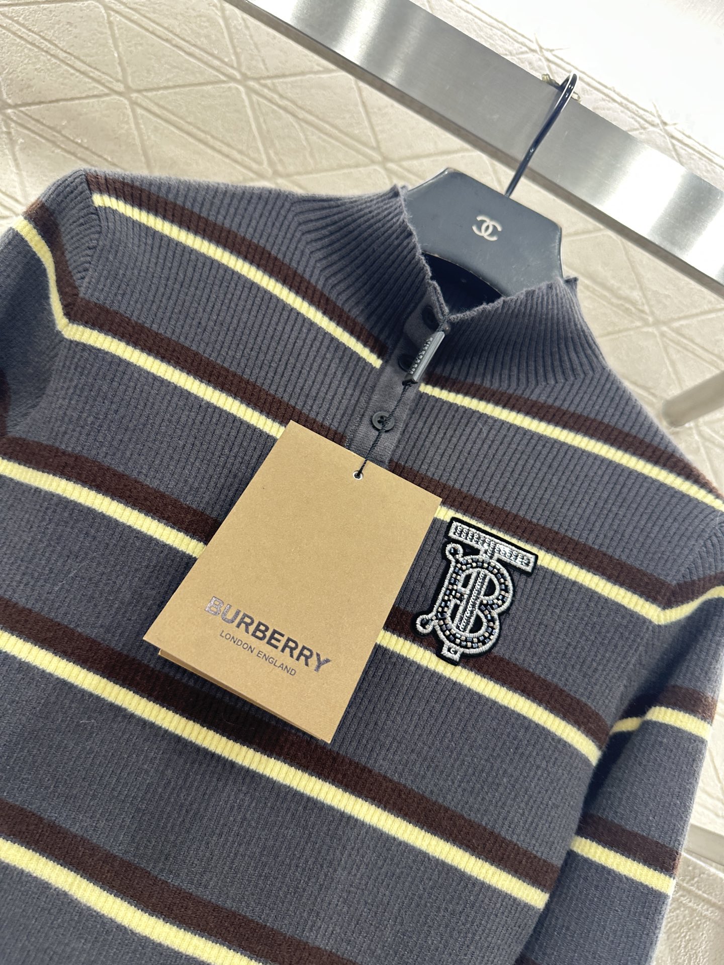 ♥BBR*♥2025新品上架 条纹针织套头毛衣定制YB丝毛纱线织造，质感高级，弹力舒适，小高领纽扣半开襟