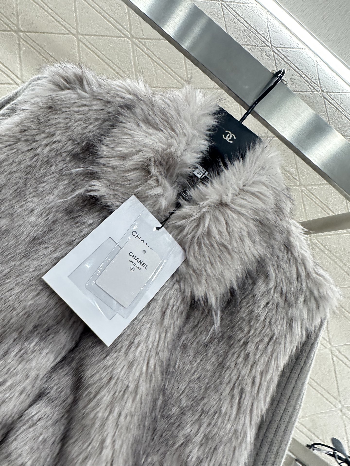 ♥Chane*♥2025新品上架 针织拼接翻领皮毛外套定制YB皮毛拼接羊毛针织材质，前后片毛绒手感柔软舒