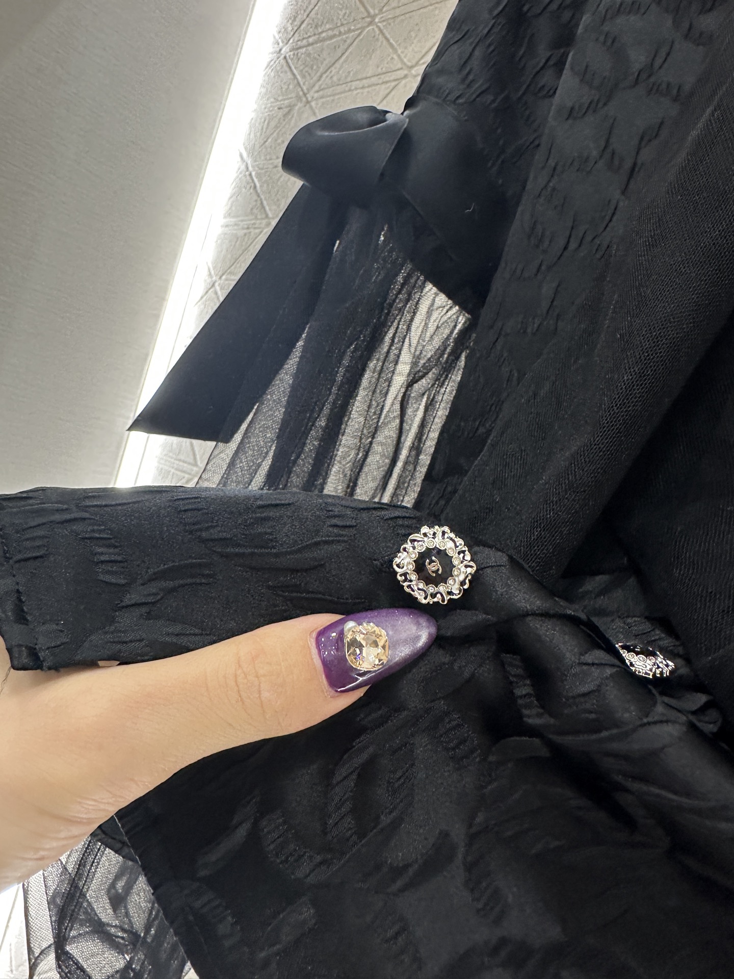 ♥Chane*♥2025新品上架 圆领提花蝴蝶结拼接上衣定制YB进口缎面真丝材质，质感高级，飘逸气质，圆