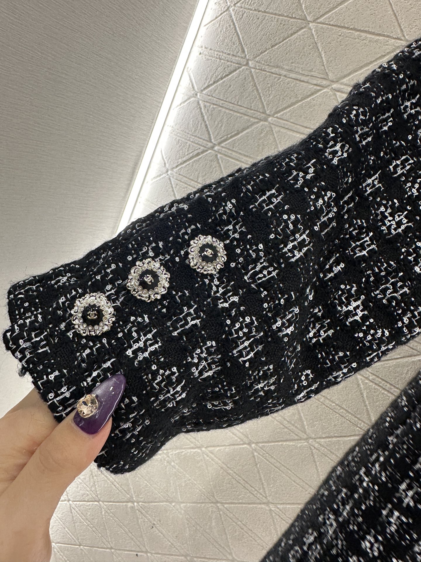 ♥Chane*♥2025新品上架 粗花呢翻领洋装外套定制YB进口粗纺羊绒毛呢材质，肌理明显，质感上乘，粗