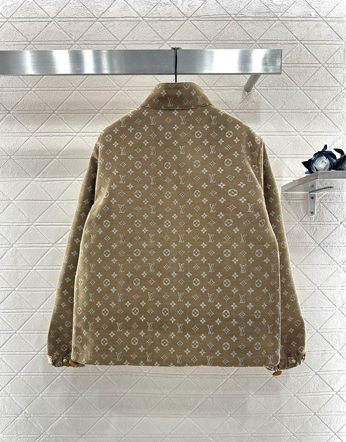 ♥Louis Vuitto*♥2025新品上架 立领提花拉链夹克外套定制YB进口羊毛提花材质，质感光泽，