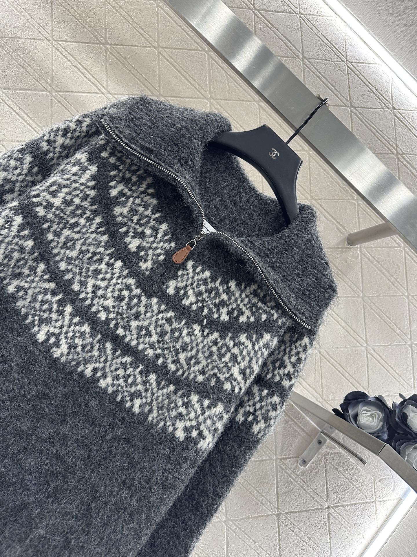 ♥Dio*♥2025新品上架 翻领半开襟套头毛衣定制YB羊毛纱线织造，舒适保暖，质感上乘，大翻领针织毛衣