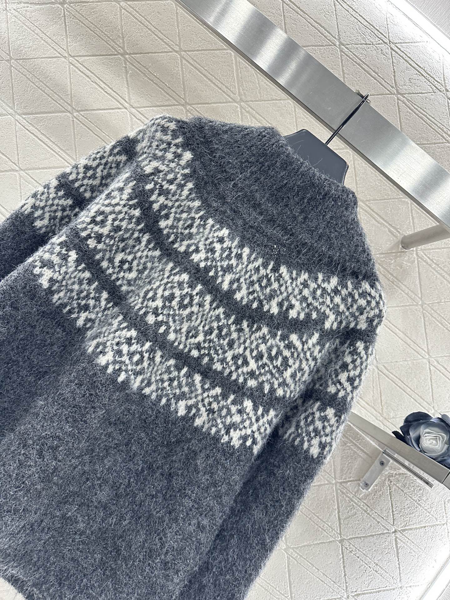 ♥Dio*♥2025新品上架 翻领半开襟套头毛衣定制YB羊毛纱线织造，舒适保暖，质感上乘，大翻领针织毛衣