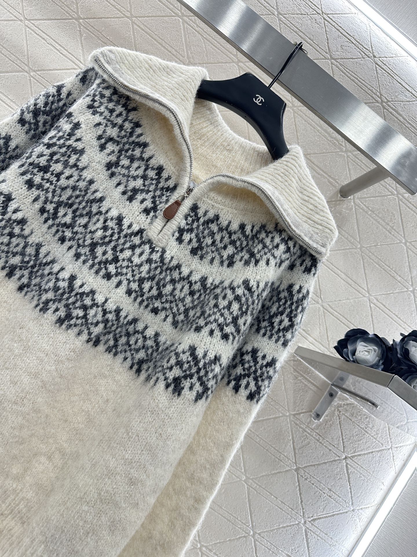 ♥Dio*♥2025新品上架 翻领半开襟套头毛衣定制YB羊毛纱线织造，舒适保暖，质感上乘，大翻领针织毛衣