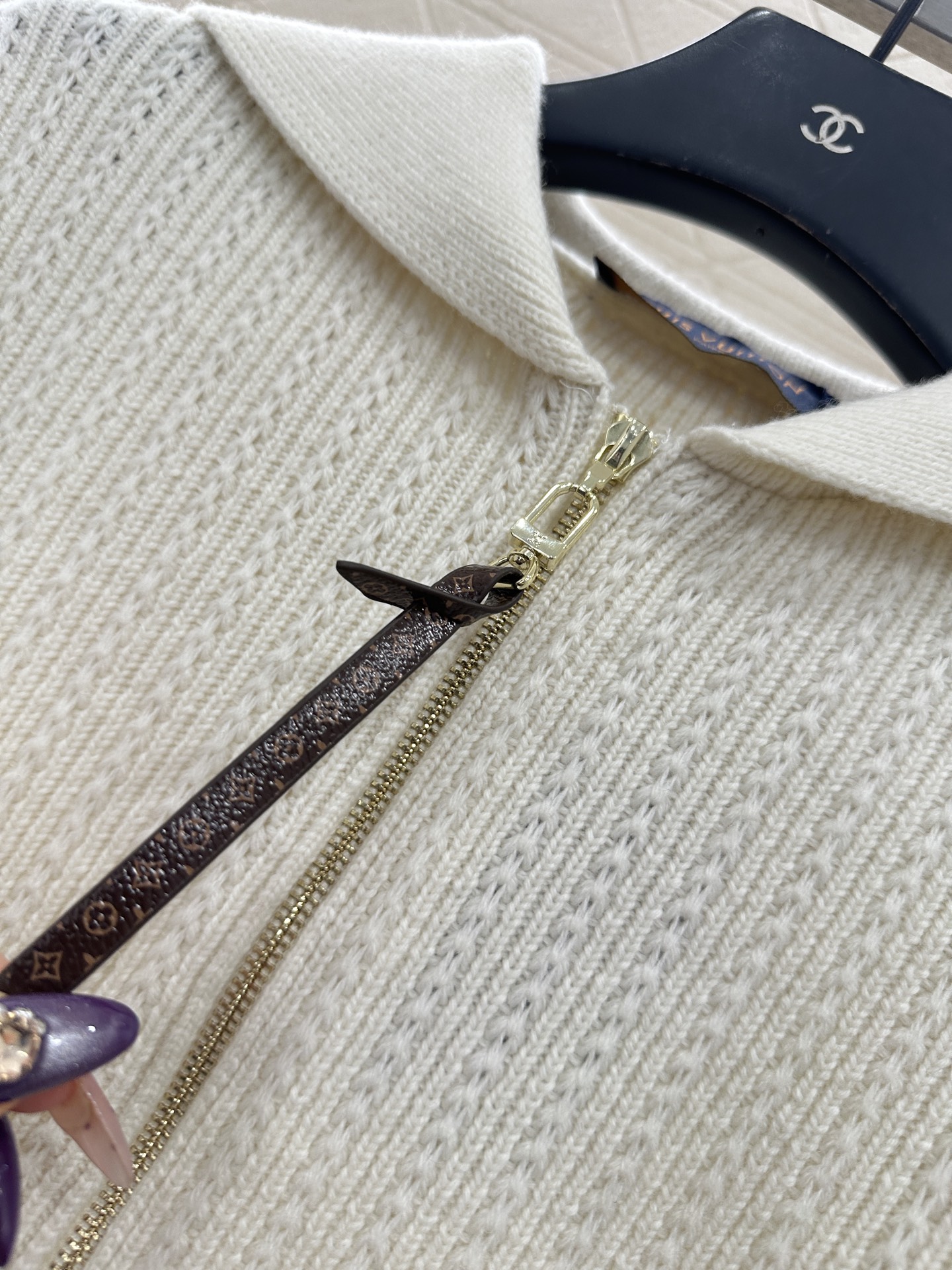 ♥Louis vuitto*♥2025新品上架 翻领拉链针织外套定制YB羊毛纱线织造，质感高级，舒适柔软