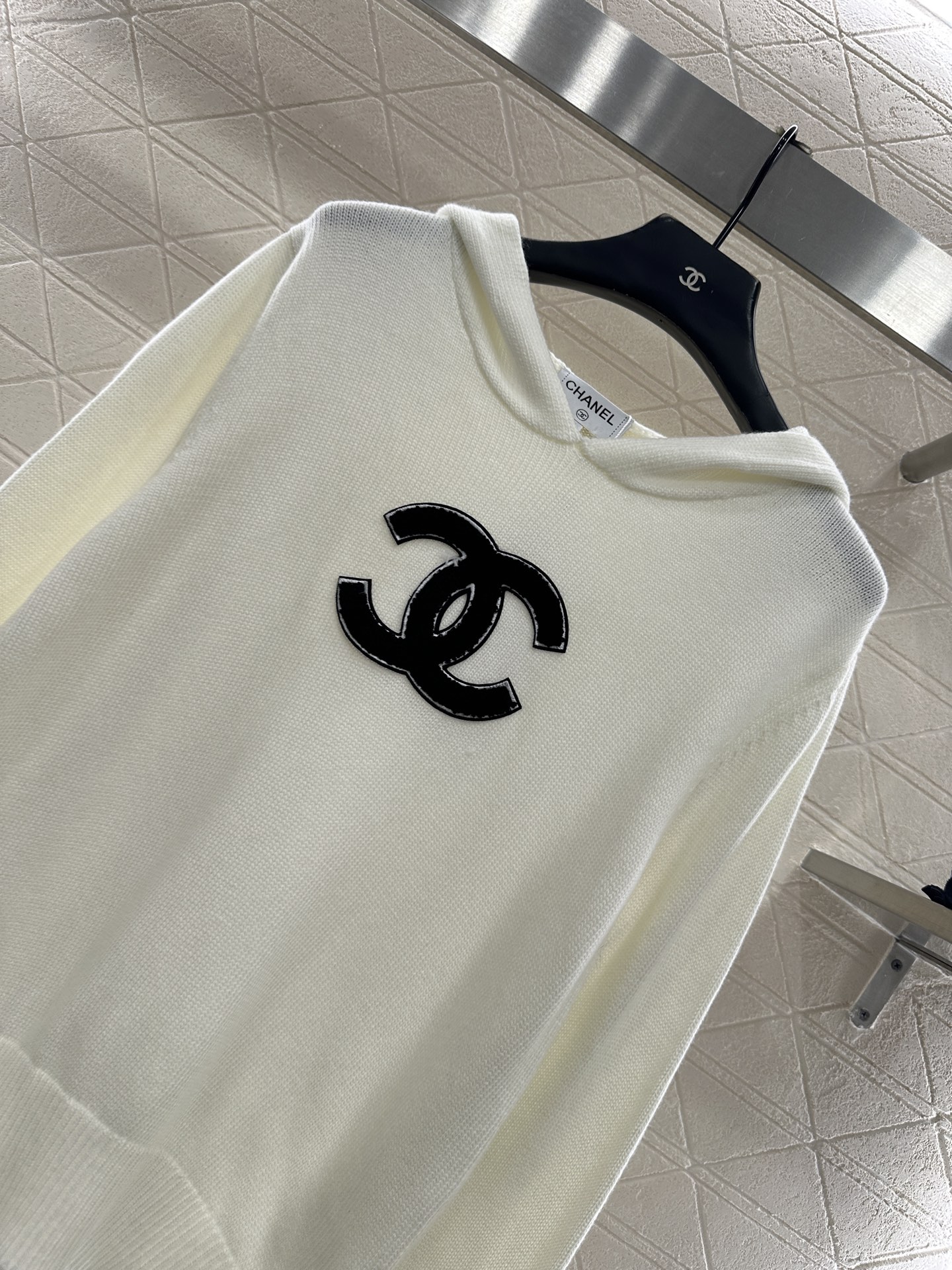 ♥Chane*♥2025新品上架 连帽针织毛衣定制YB羊毛纱线织造，质感高级，舒适柔软，连帽套头毛衣剪裁