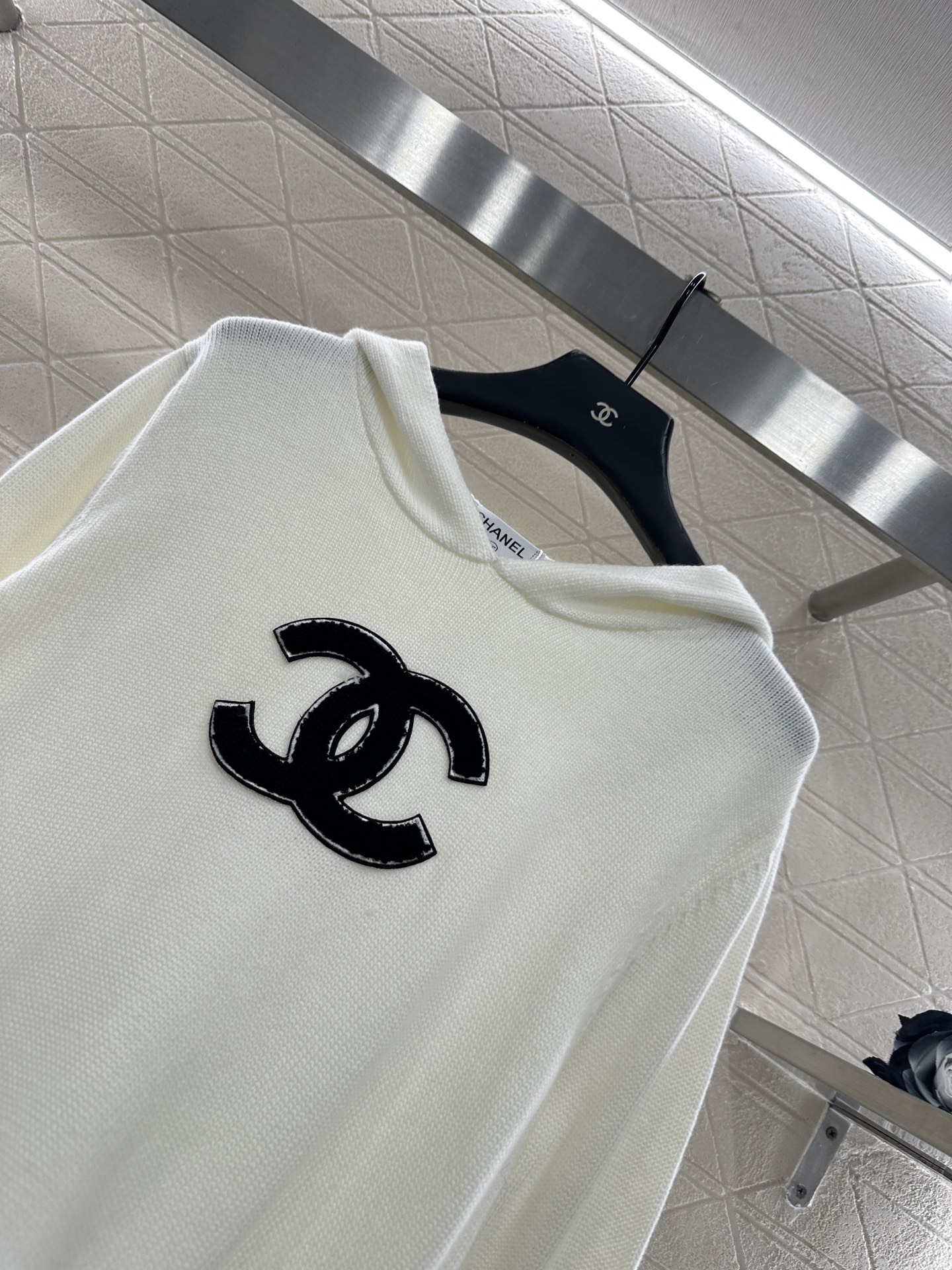 ♥Chane*♥2025新品上架 连帽针织毛衣定制YB羊毛纱线织造，质感高级，舒适柔软，连帽套头毛衣剪裁