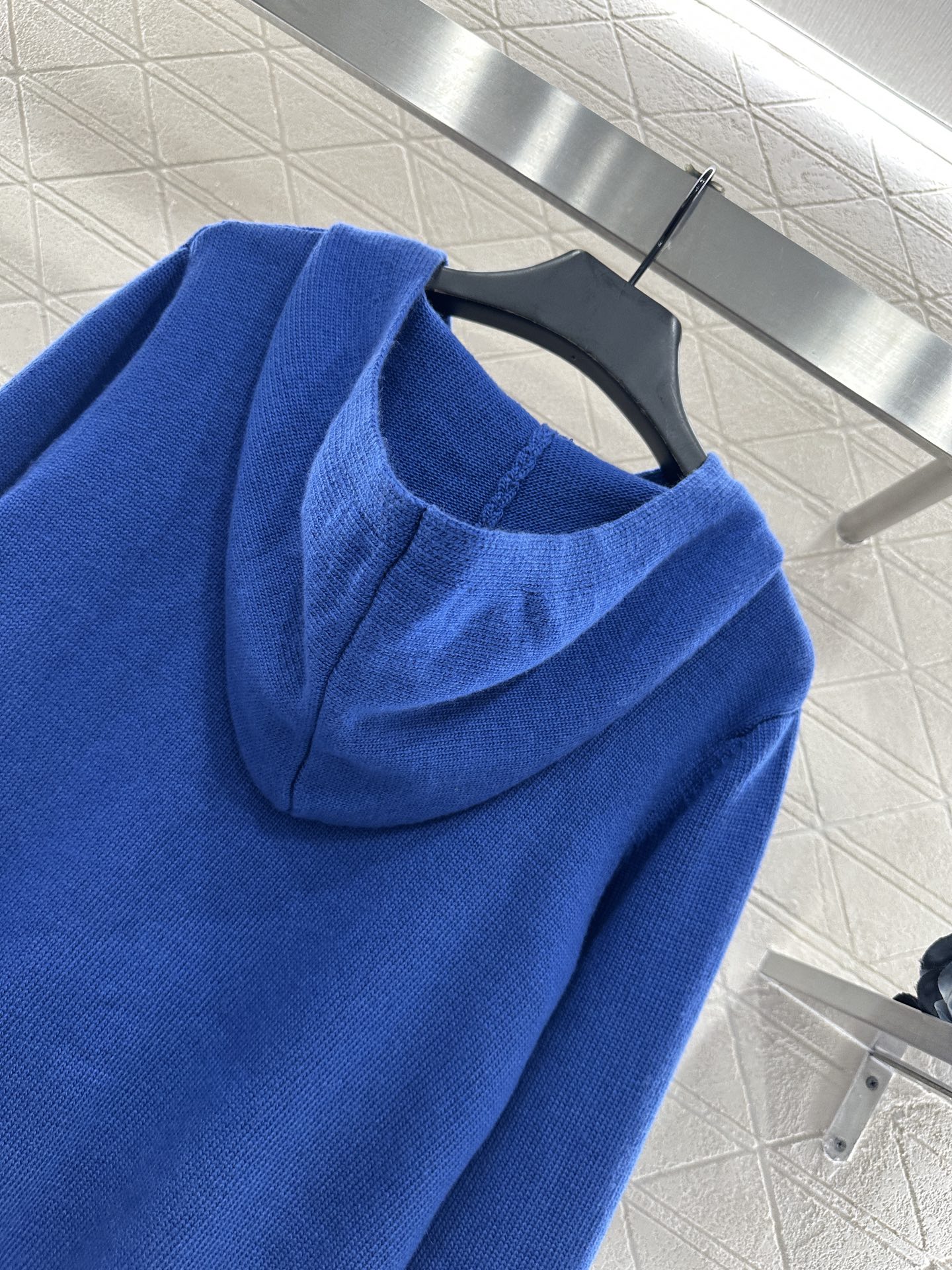 ♥Chane*♥2025新品上架 连帽针织毛衣定制YB羊毛纱线织造，质感高级，舒适柔软，连帽套头毛衣剪裁