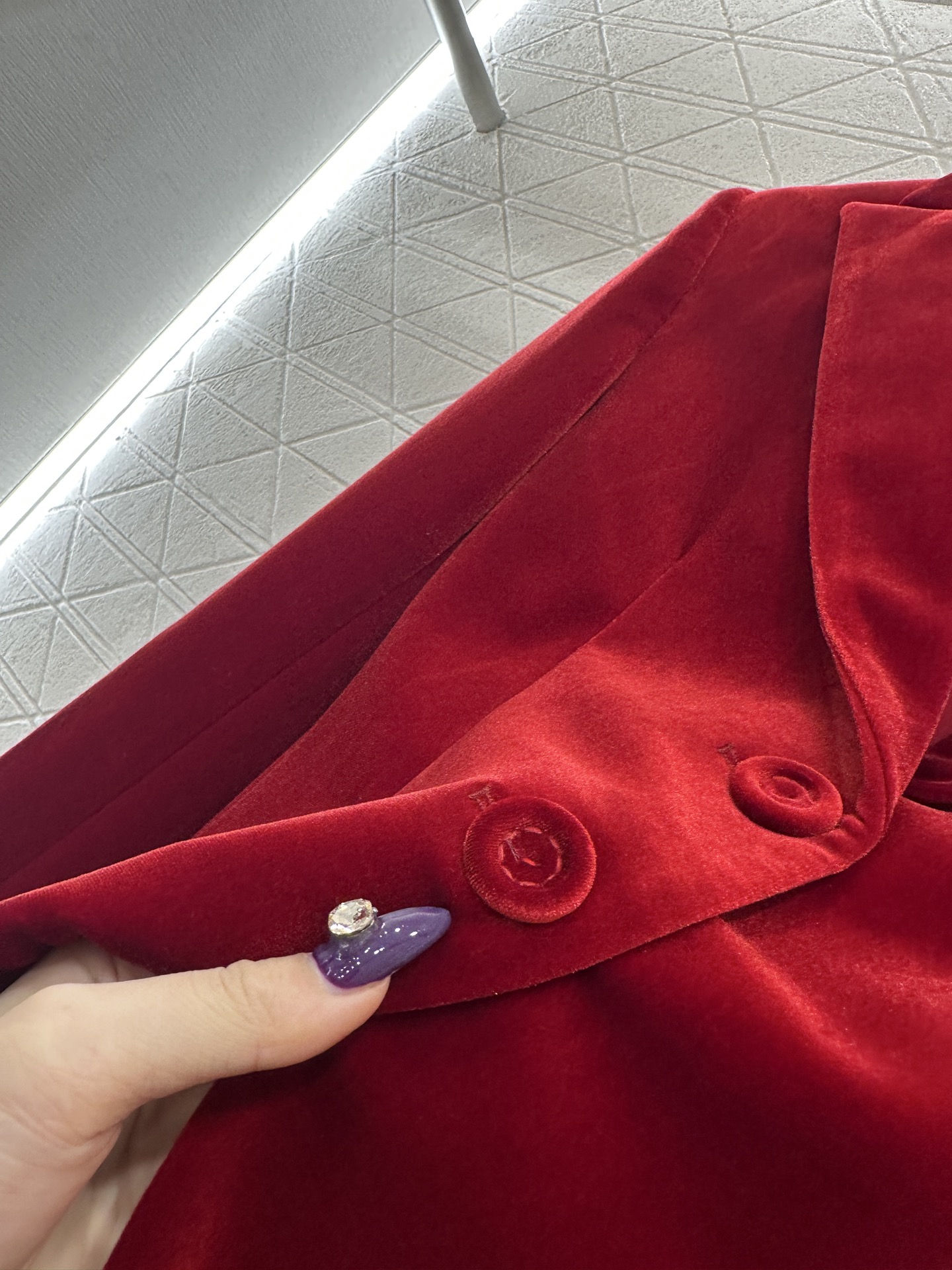 ♥Dio*♥2025新品上架 翻领丝绒西装半裙套装定制YB进口丝绒材质，质感光泽，垂顺舒适，翻领西装版型