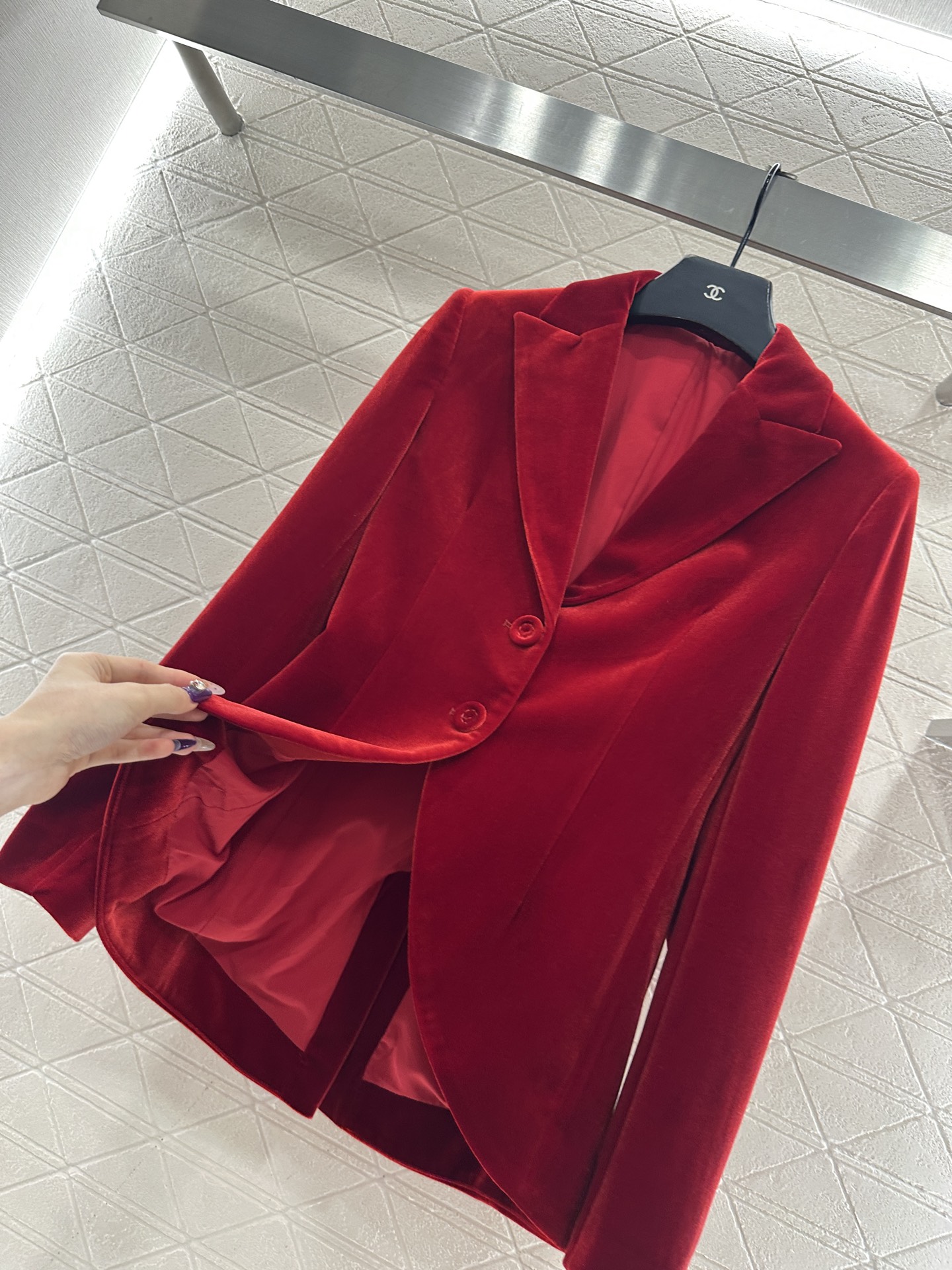 ♥Dio*♥2025新品上架 翻领丝绒西装半裙套装定制YB进口丝绒材质，质感光泽，垂顺舒适，翻领西装版型