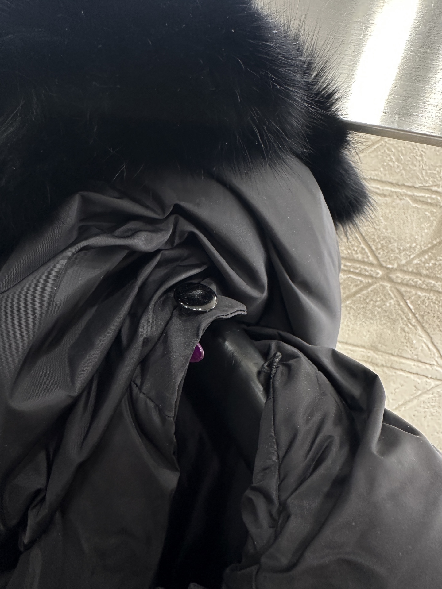 ♥Moncle*♥2025新品上架狐狸毛领假两件长款羽绒外套定制YB进口防风防水尼龙，可拆卸狐狸毛领装饰