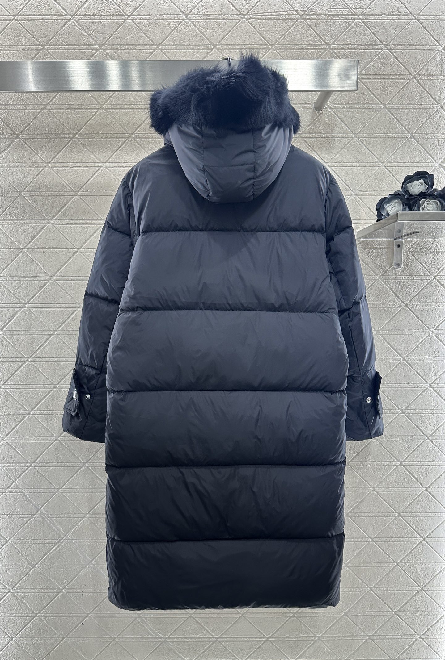 ♥Moncle*♥2025新品上架狐狸毛领假两件长款羽绒外套定制YB进口防风防水尼龙，可拆卸狐狸毛领装饰