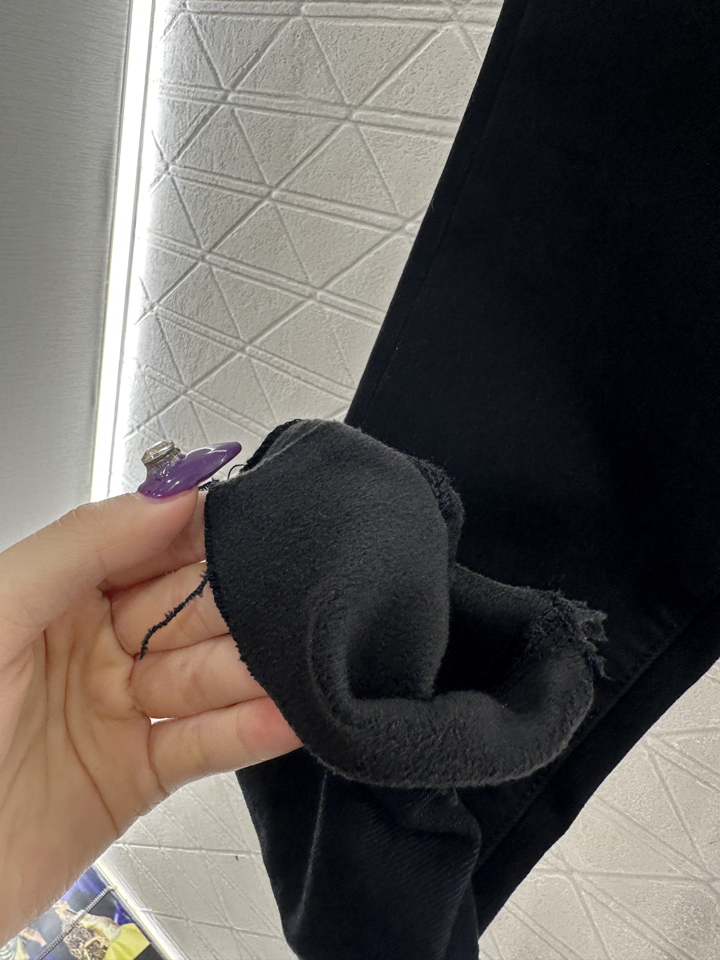 ♥Louis vuitto*♥2025新品上架 复古加绒铅笔牛仔裤定制YB斜纹棉牛仔材质，面料柔软舒适，