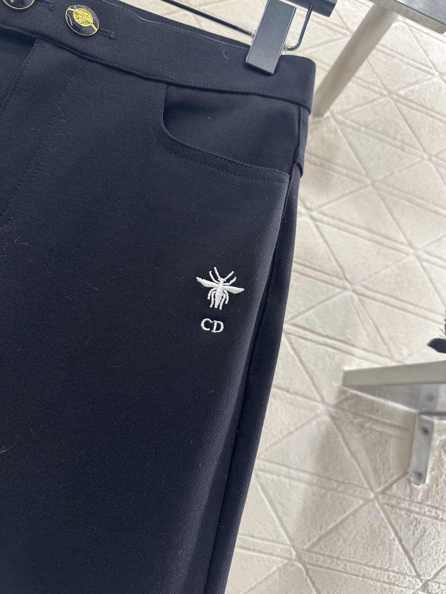 ♥Dio*♥2025新品上架 复古弹力铅笔裤定制YB进口羊毛材质，面料柔软舒适，弹力修身，高腰系扣双插兜