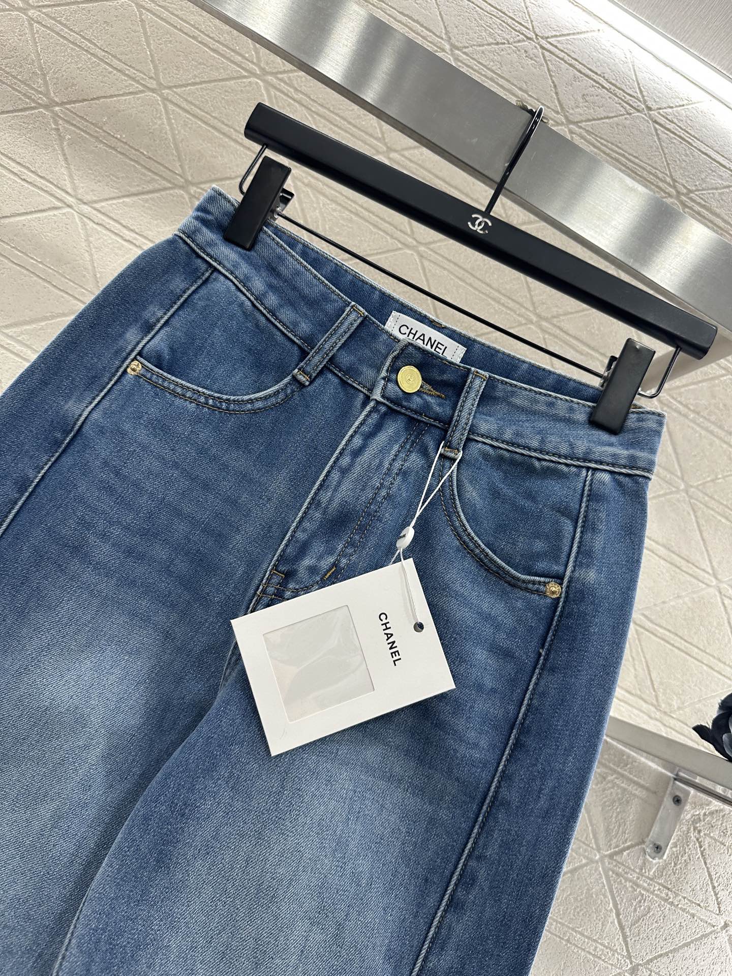 ♥Chane*♥2025新品上架 磨绒阔腿牛仔长裤定制YB斜纹棉牛仔材质，透气性佳，柔软亲肤。高腰阔腿长