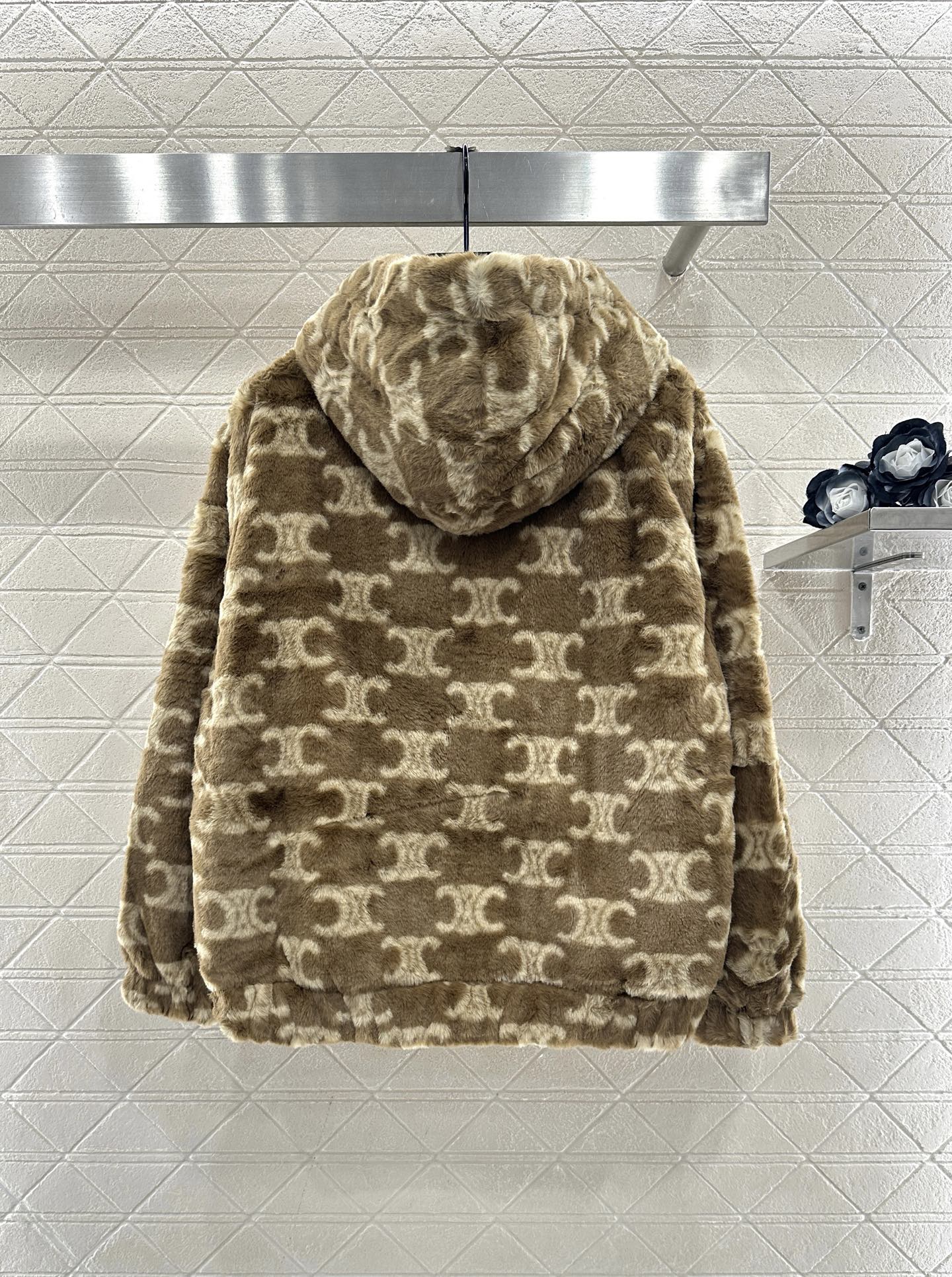 ♥Celin*♥2025新品上架 泰迪连帽提花拉链外套定制YB泰迪羊羔毛材质，成衣质感品相绝佳，连帽抽绳