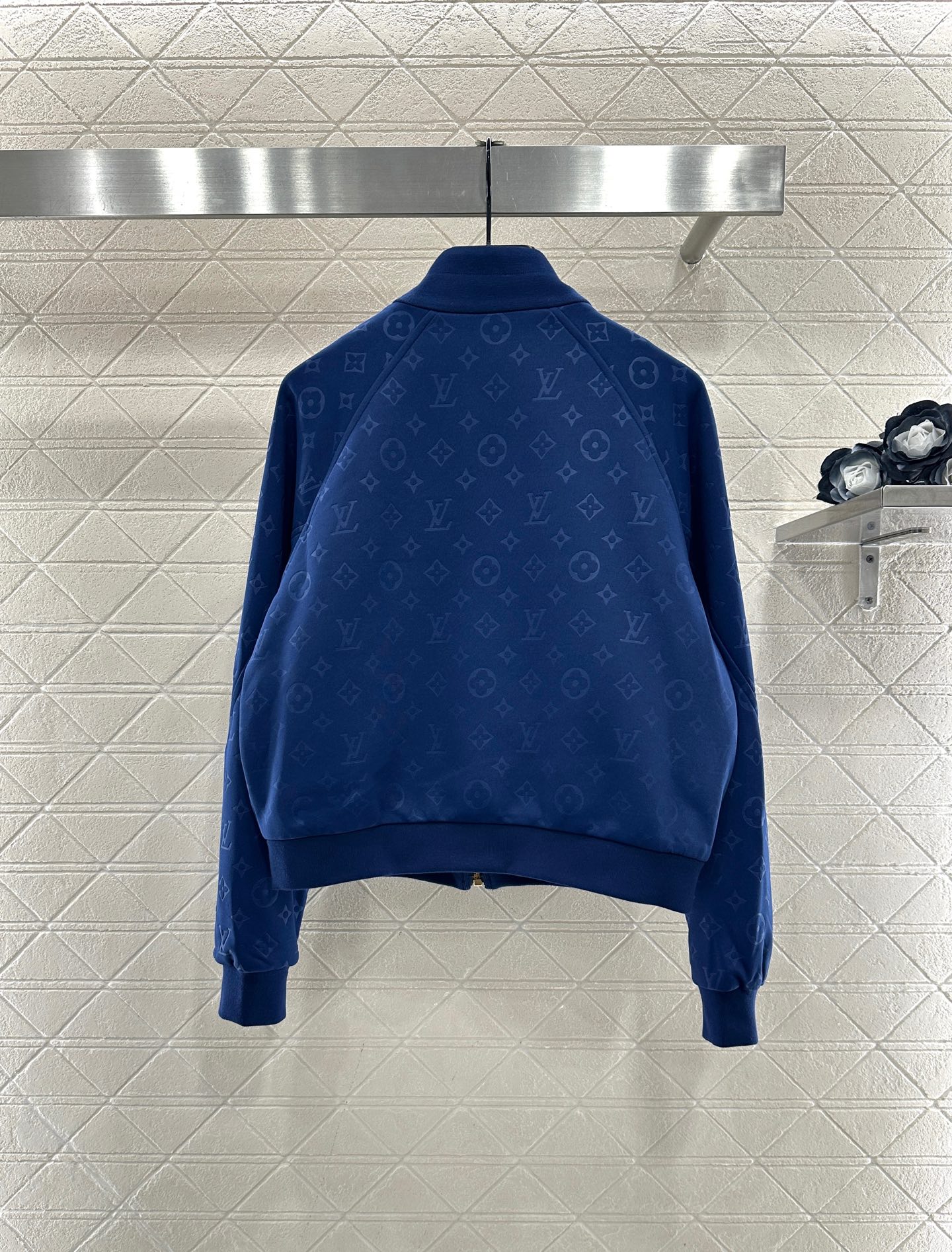 ♥Louis vuitto*♥2025新品上架 暗纹抽绳外套长裤套装定制YB压花空气棉材质，秋冬保暖厚度