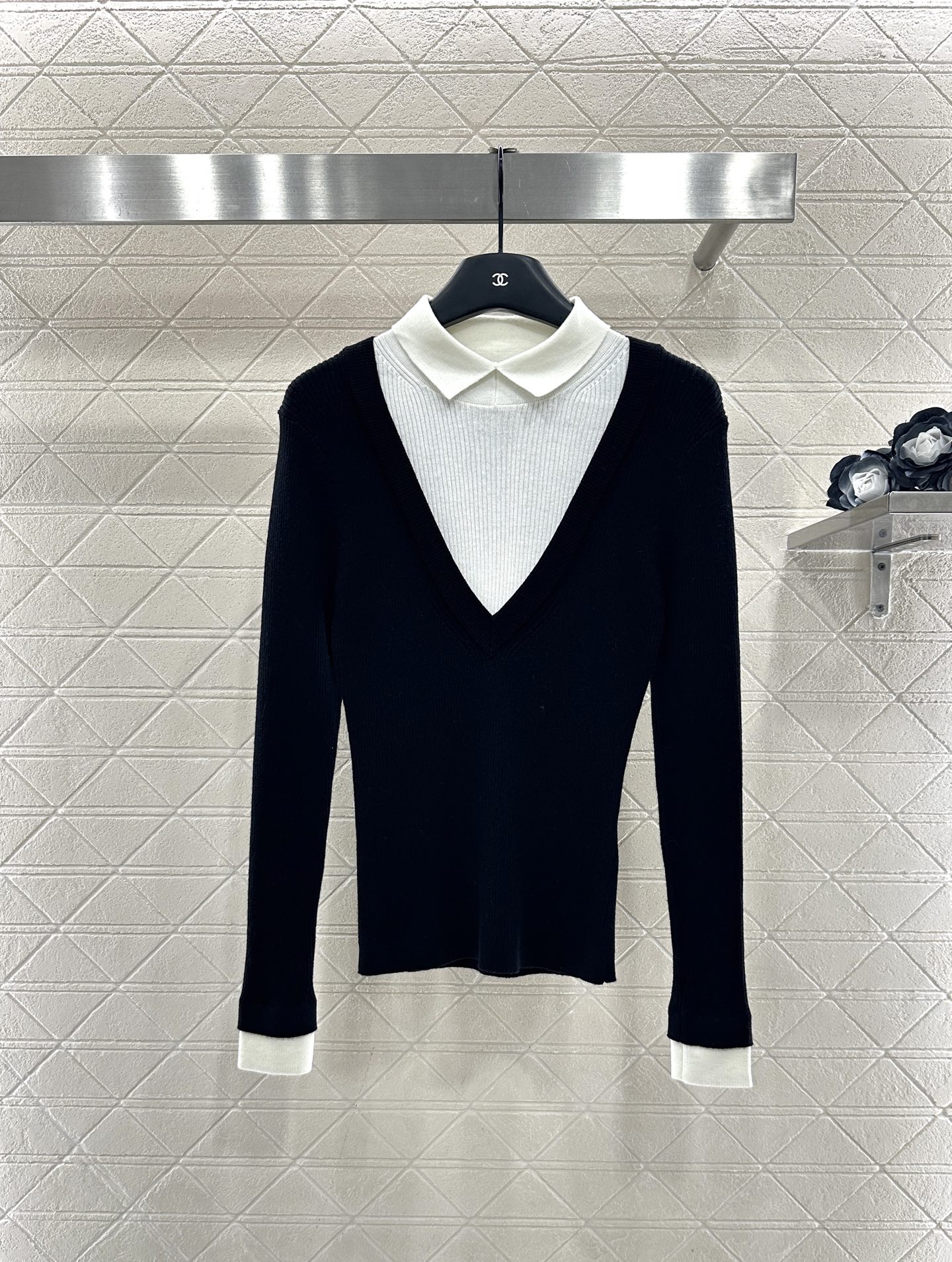 ♥Chane*♥2025新品上架 撞色假两件针织上衣定制YB羊毛纱线织造，亲肤舒适，柔软有质感，翻领针织