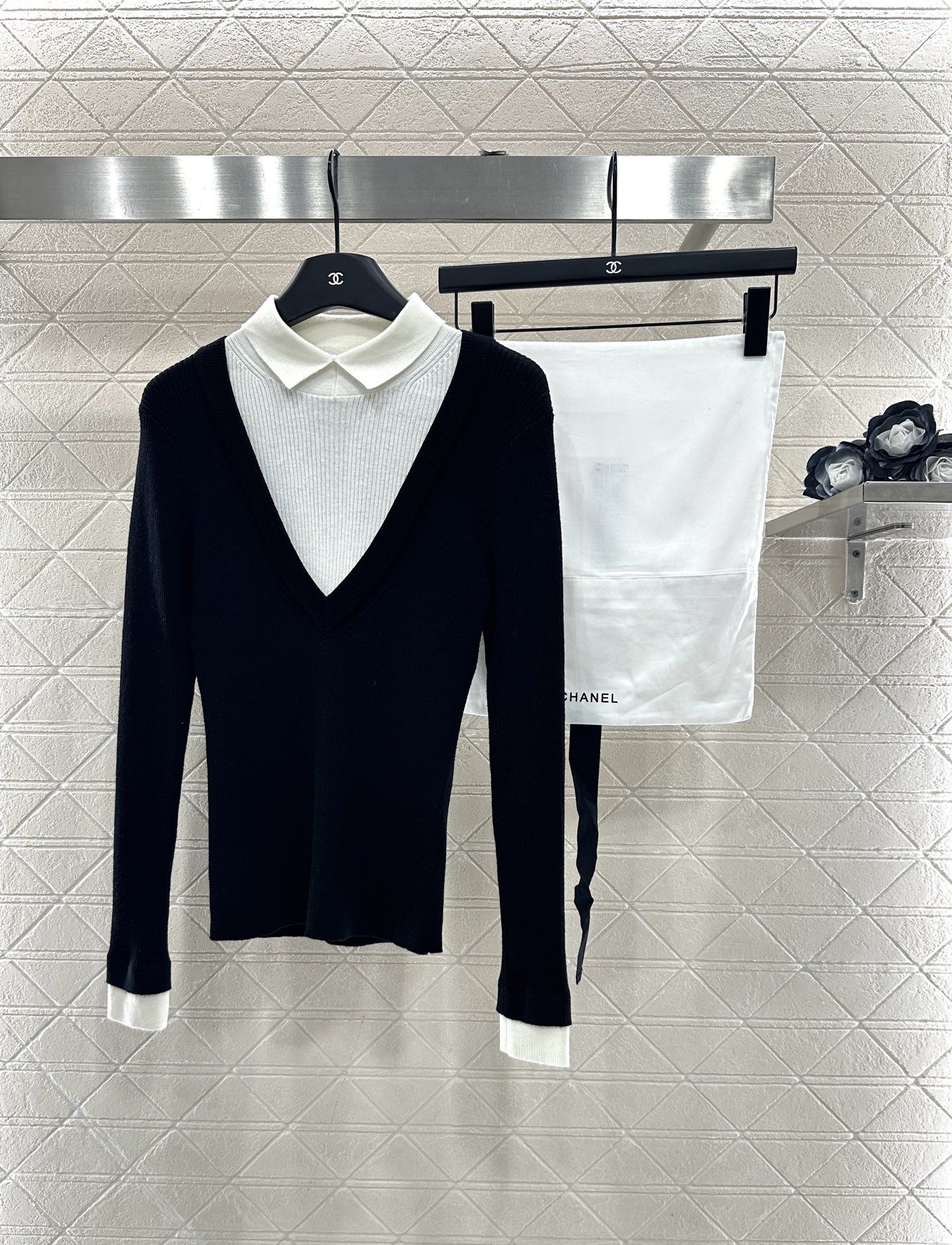 ♥Chane*♥2025新品上架 撞色假两件针织上衣定制YB羊毛纱线织造，亲肤舒适，柔软有质感，翻领针织