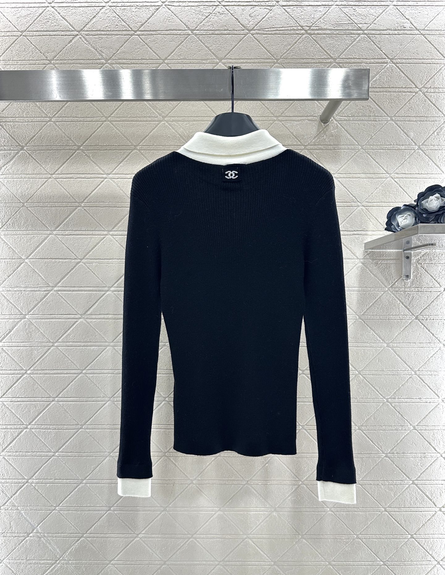 ♥Chane*♥2025新品上架 撞色假两件针织上衣定制YB羊毛纱线织造，亲肤舒适，柔软有质感，翻领针织