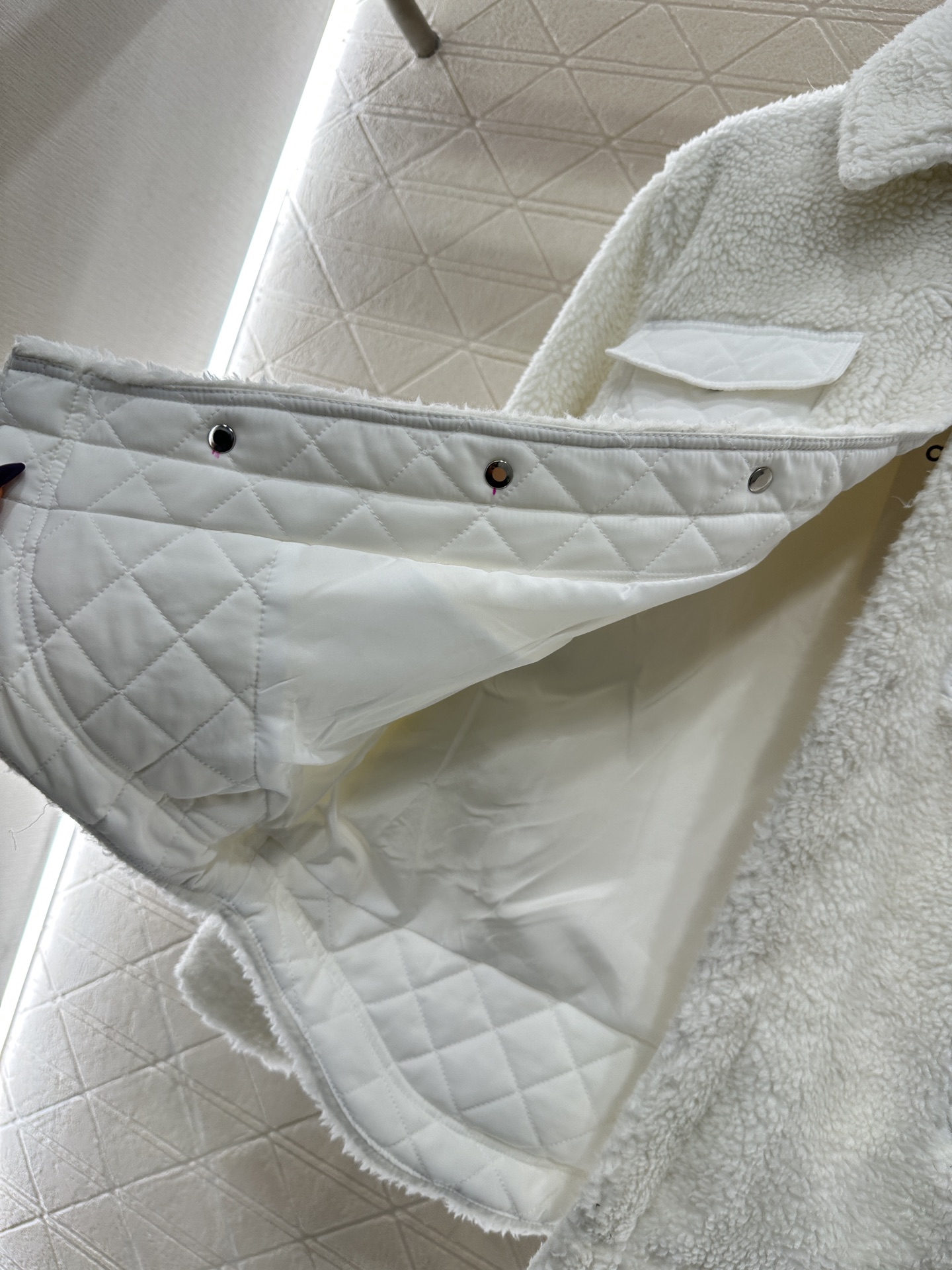 ♥Alo*♥2025新品上架 泰迪翻领按扣棉服外套定制YB泰迪羊羔毛材质，成衣质感品相绝佳，翻领立领两穿