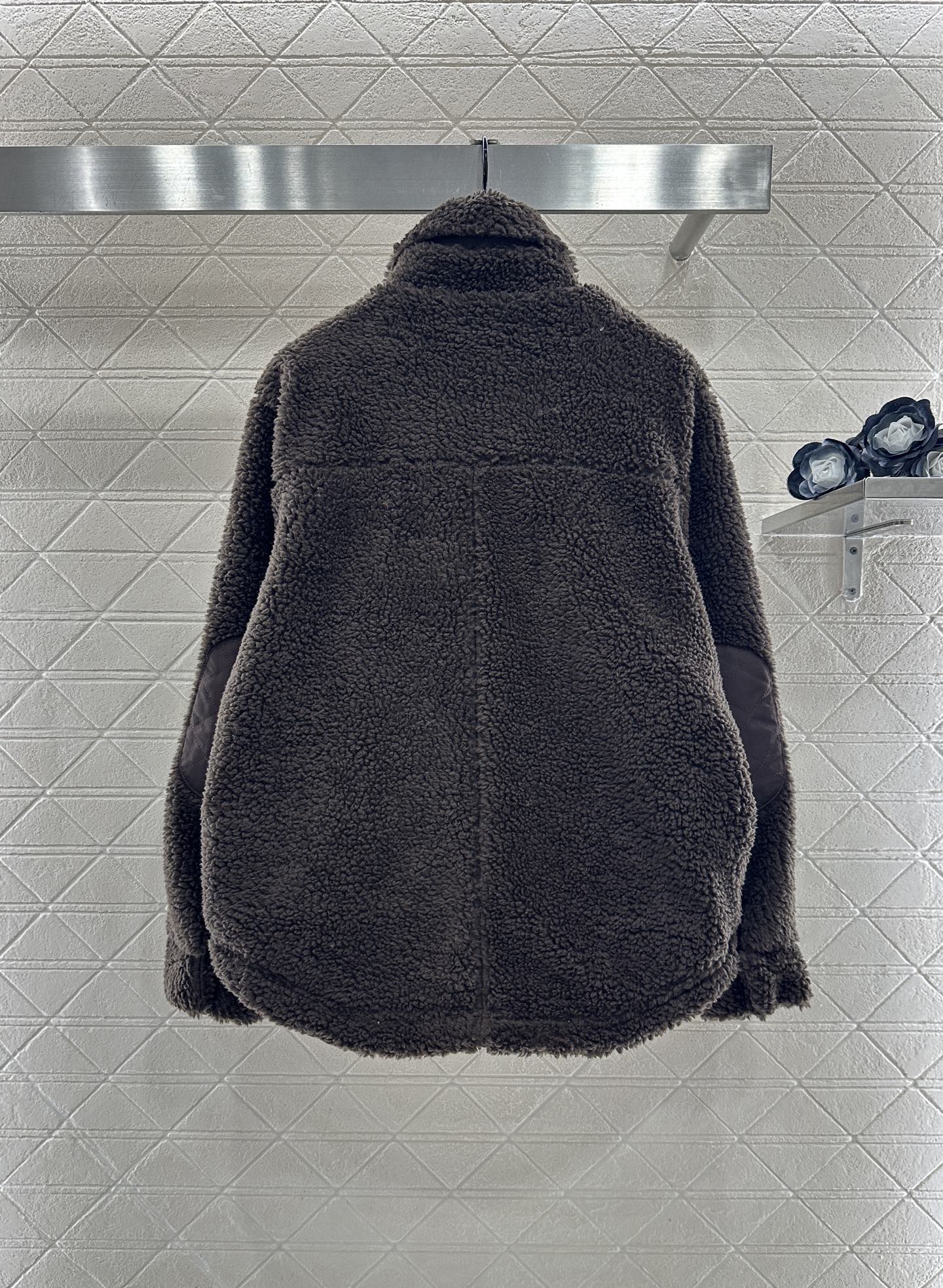 ♥Alo*♥2025新品上架 泰迪翻领按扣棉服外套定制YB泰迪羊羔毛材质，成衣质感品相绝佳，翻领立领两穿