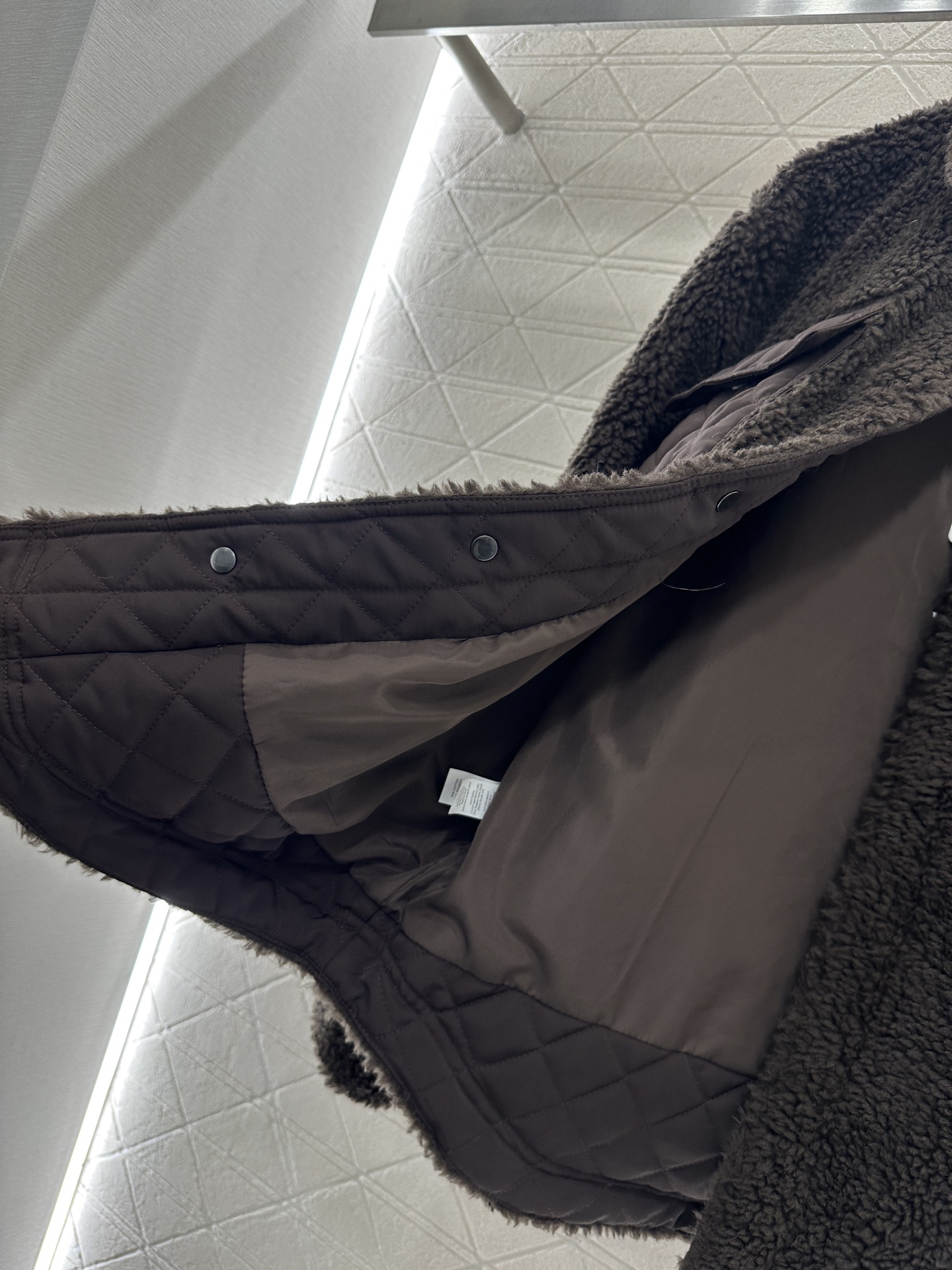 ♥Alo*♥2025新品上架 泰迪翻领按扣棉服外套定制YB泰迪羊羔毛材质，成衣质感品相绝佳，翻领立领两穿