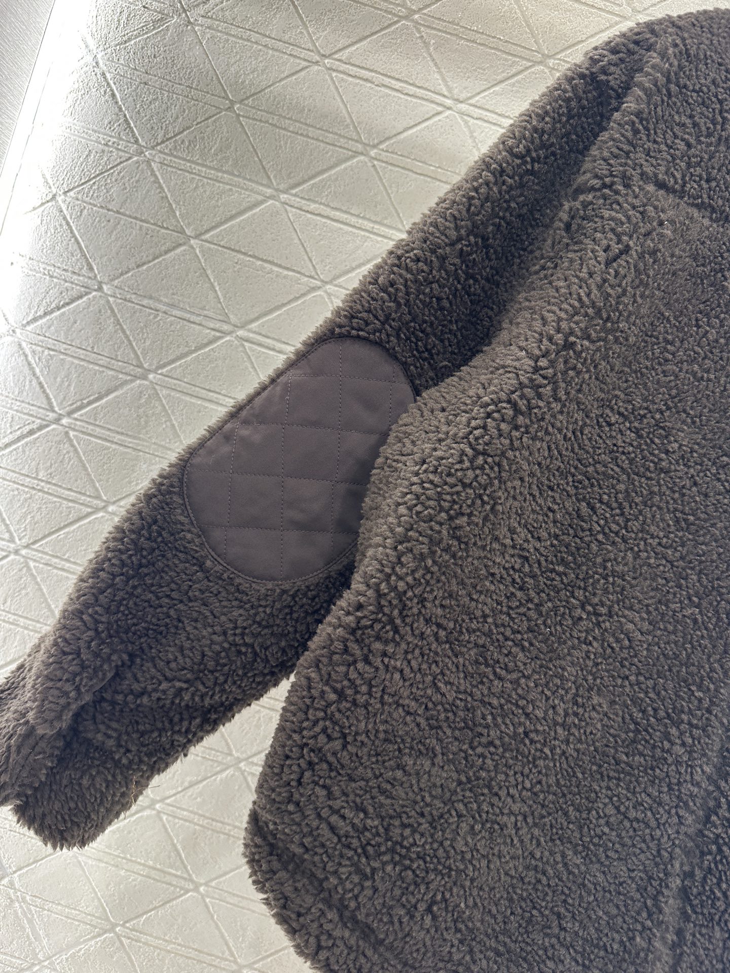 ♥Alo*♥2025新品上架 泰迪翻领按扣棉服外套定制YB泰迪羊羔毛材质，成衣质感品相绝佳，翻领立领两穿