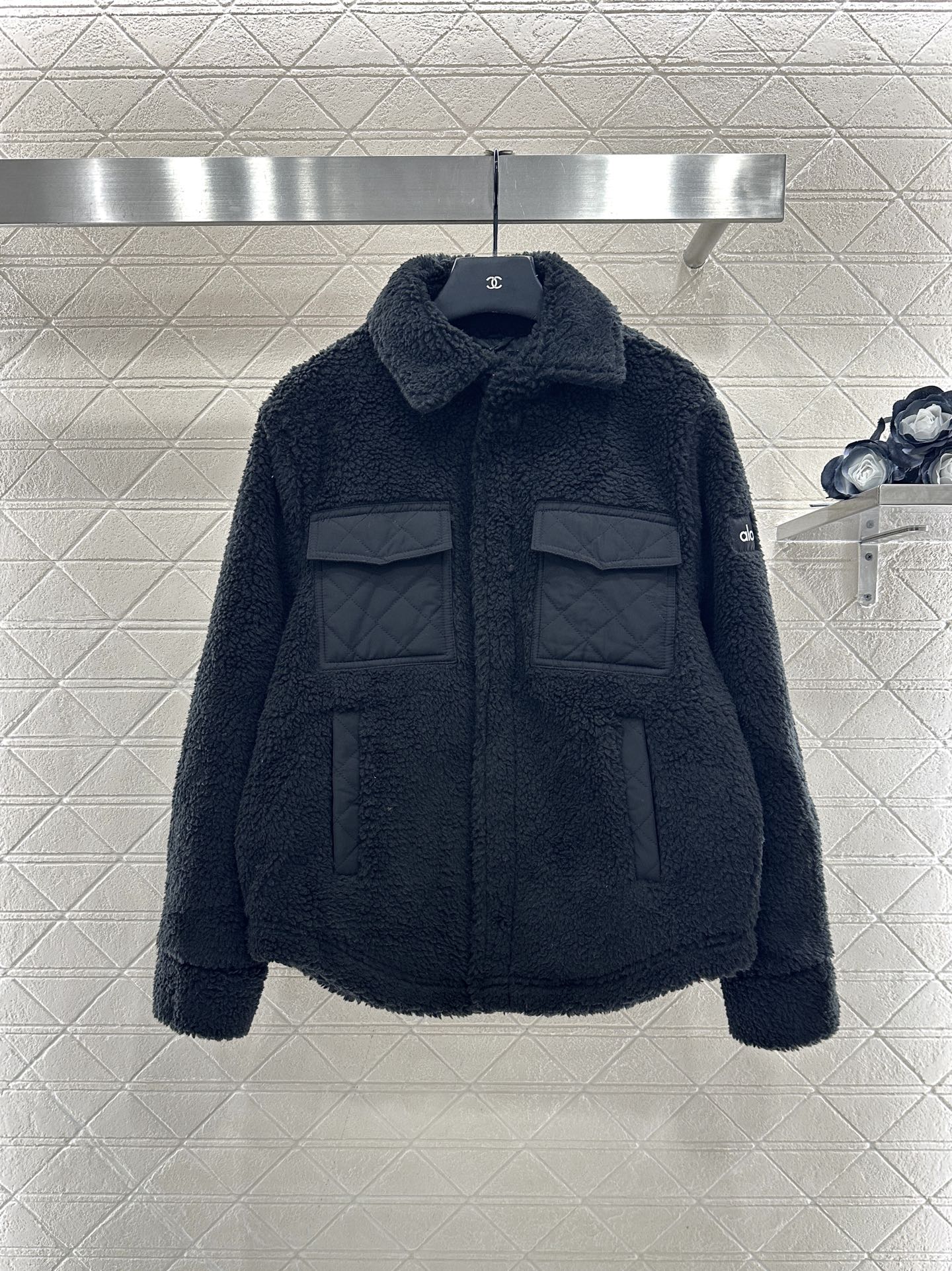 ♥Alo*♥2025新品上架 泰迪翻领按扣棉服外套定制YB泰迪羊羔毛材质，成衣质感品相绝佳，翻领立领两穿