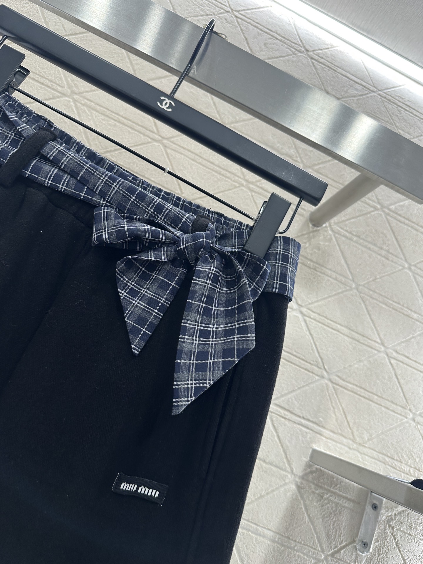 ♥Miumi*♥2025新品上架 磨绒格纹腰带阔腿长裤定制YB进口磨绒材质，面料柔软舒适，内里磨毛短绒，