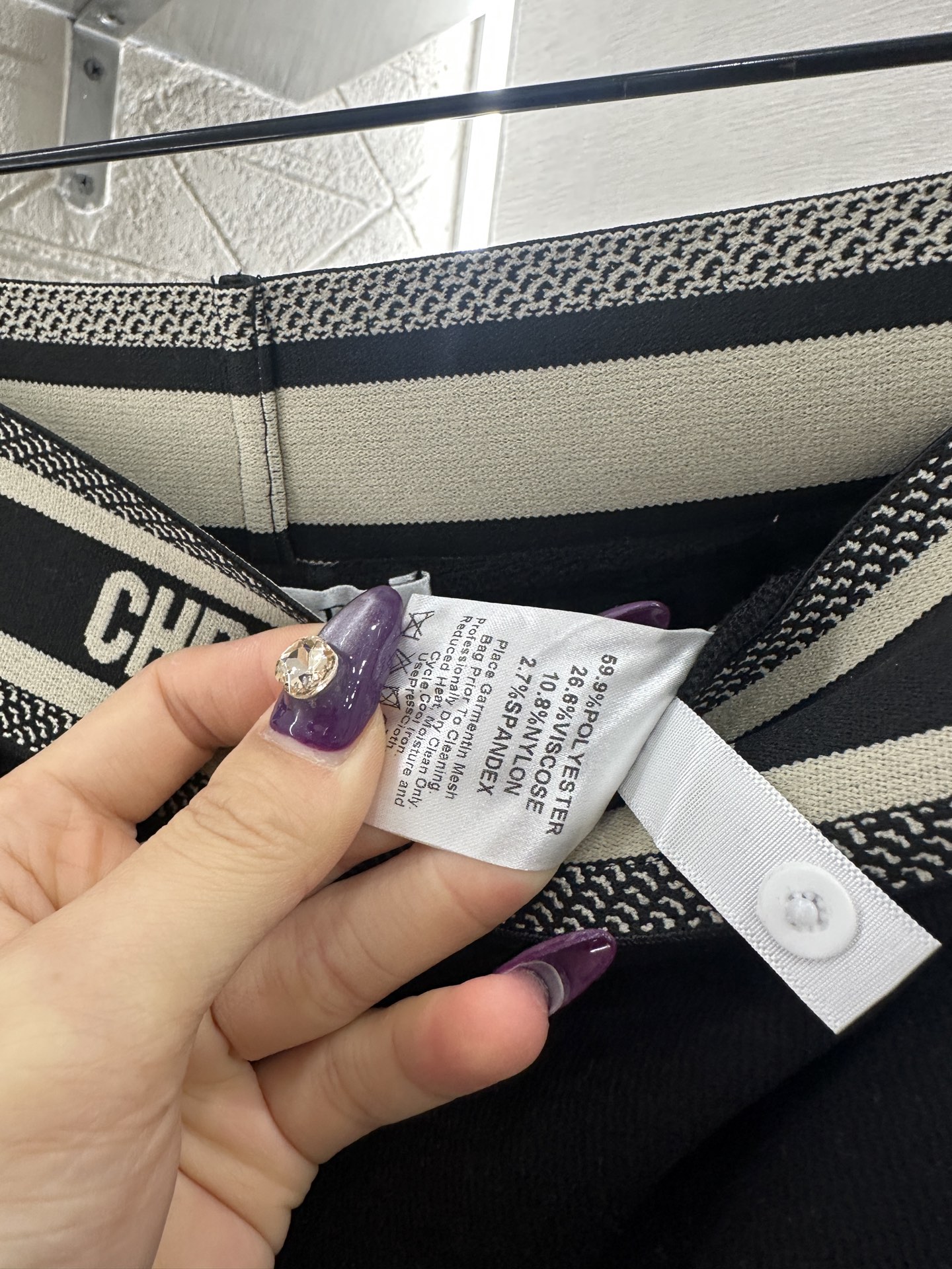 ♥Dio*♥2025新品上架 磨绒休闲织带长裤定制YB进口磨绒材质，面料柔挺舒适，垂顺有型，高腰阔腿长裤