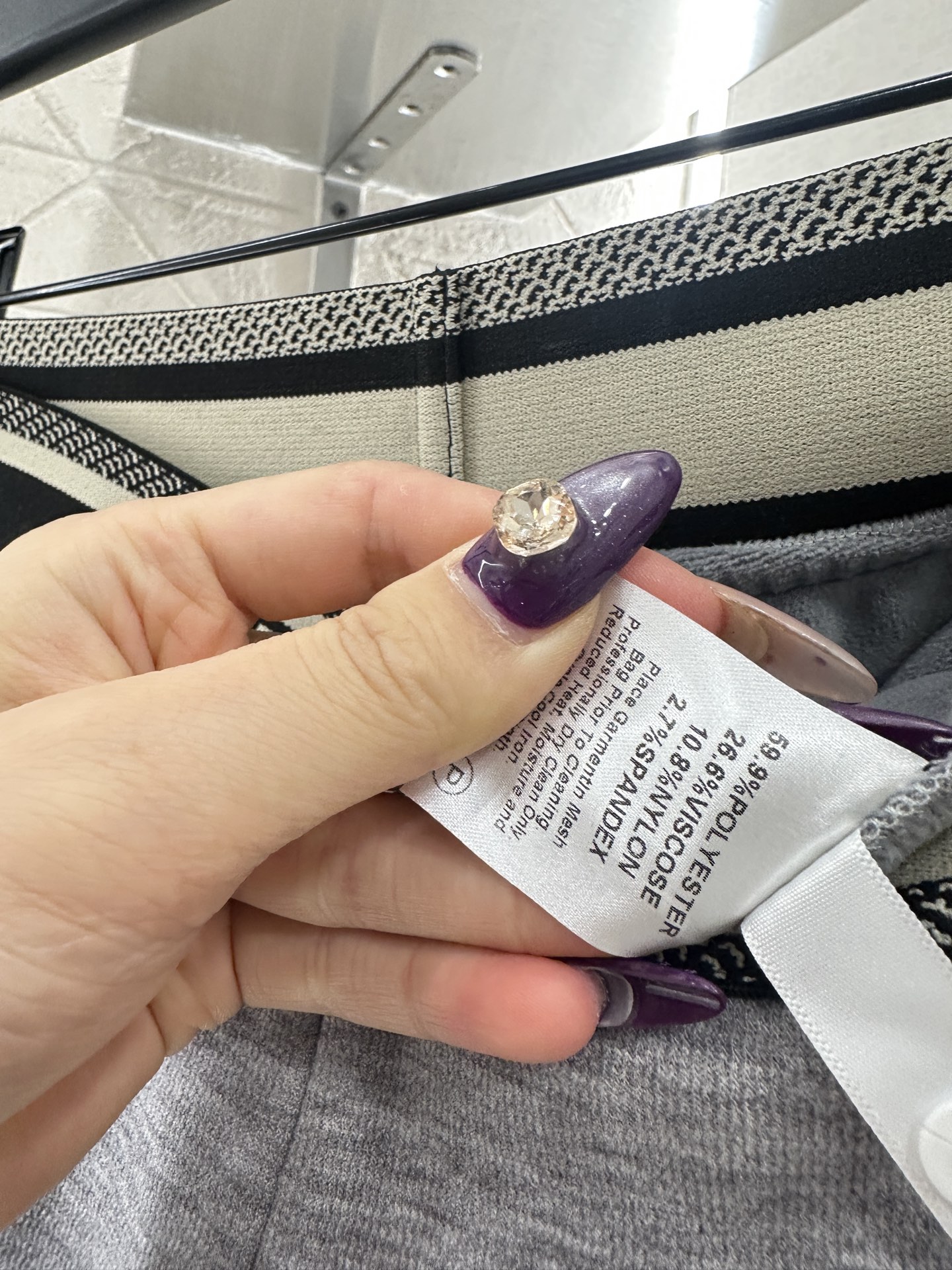 ♥Dio*♥2025新品上架 磨绒休闲织带长裤定制YB进口磨绒材质，面料柔挺舒适，垂顺有型，高腰阔腿长裤