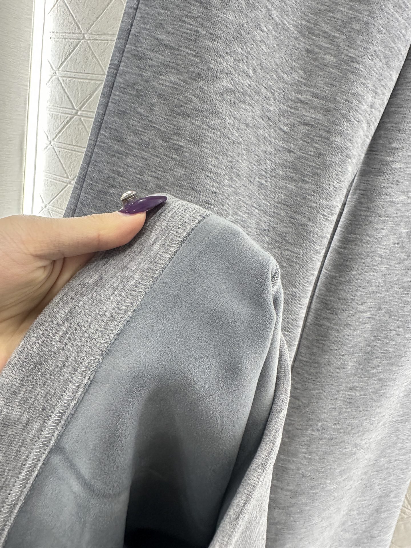 ♥Dio*♥2025新品上架 磨绒休闲织带长裤定制YB进口磨绒材质，面料柔挺舒适，垂顺有型，高腰阔腿长裤